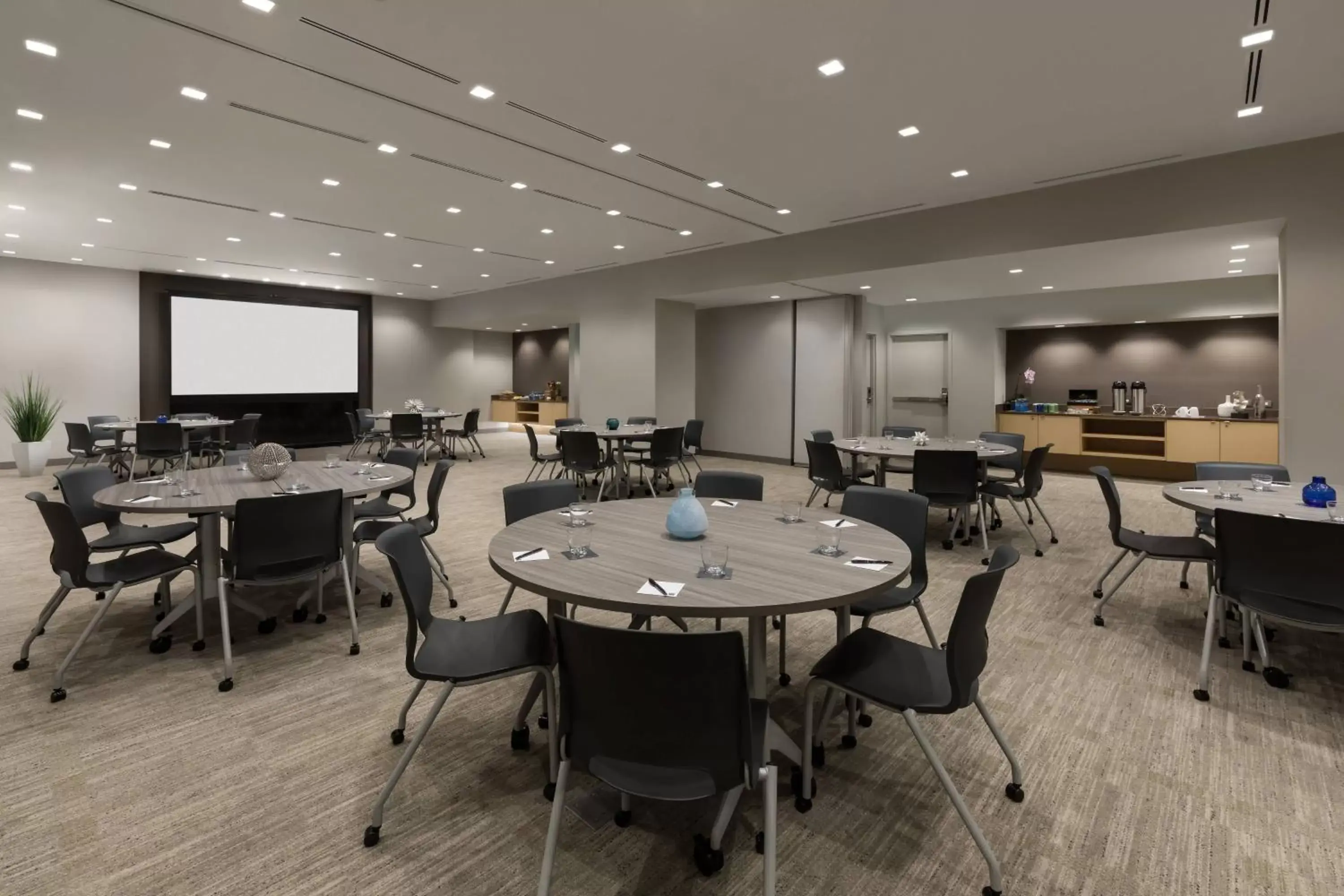 Meeting/conference room in AC Hotel by Marriott San Juan Condado