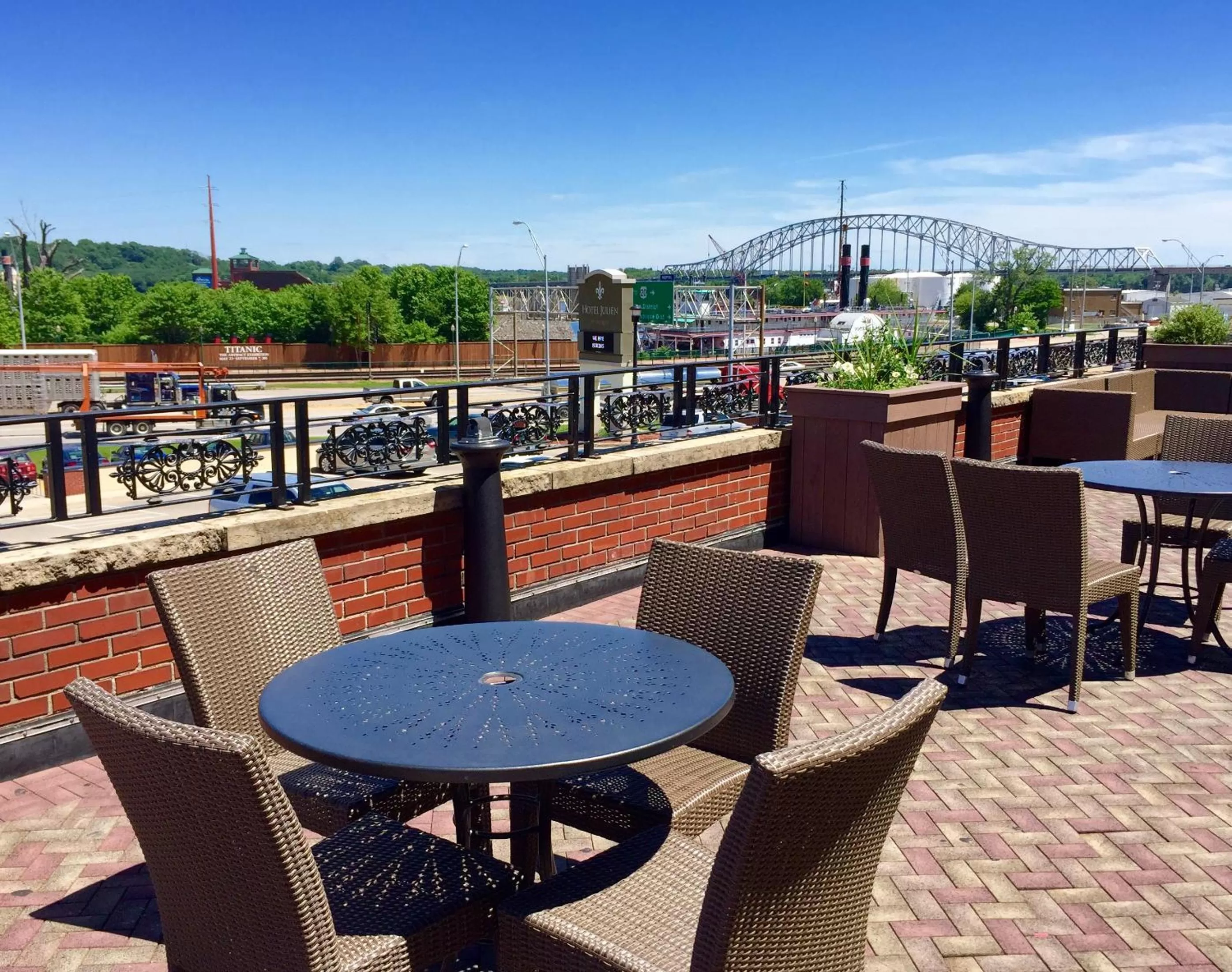 Balcony/Terrace in Hotel Julien Dubuque