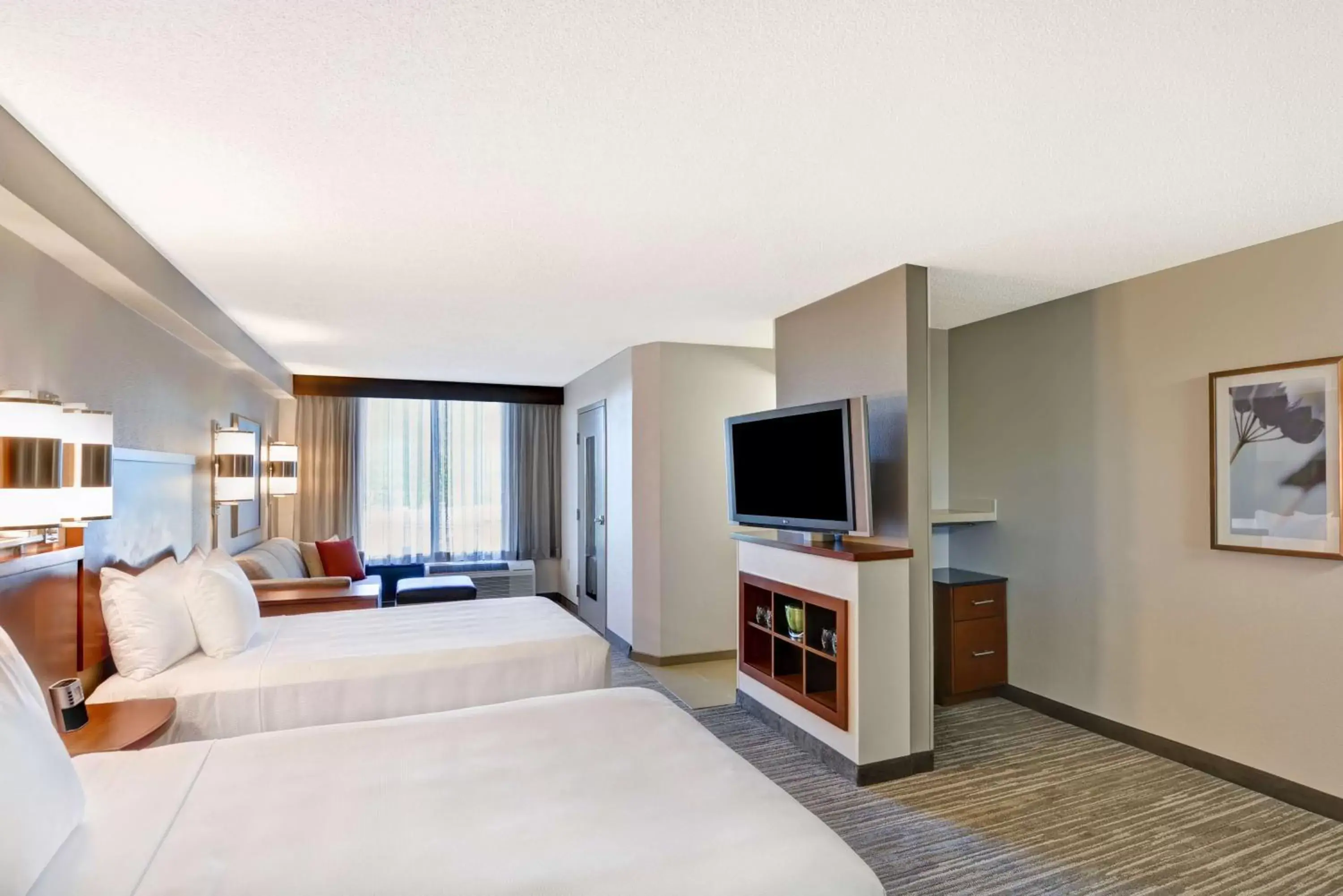 Double Room with Two Double Beds and Accessible Tub - Disability Access in Hyatt Place Memphis Wolfchase