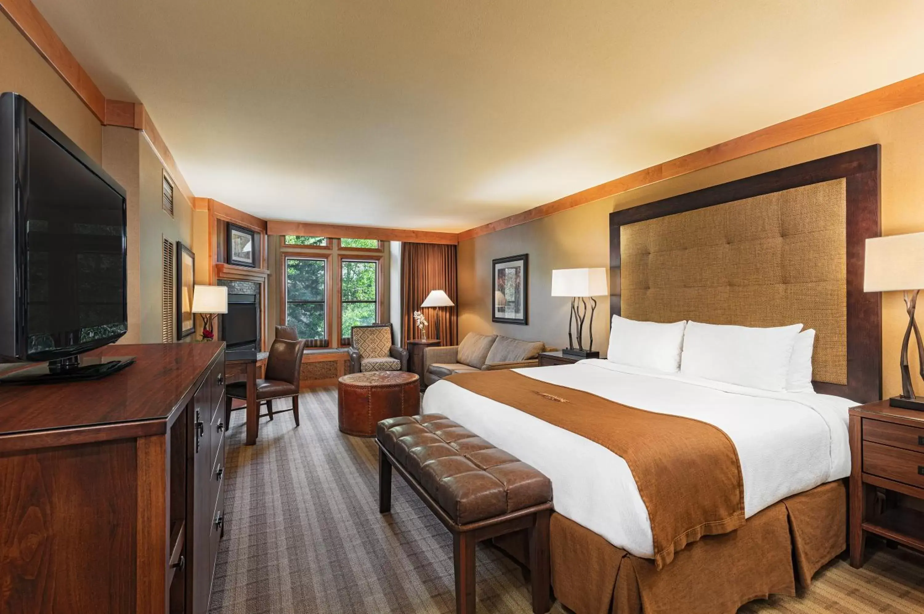 King Suite in Wyoming Inn of Jackson Hole King Suite in Wyoming Inn of Jackson Hole