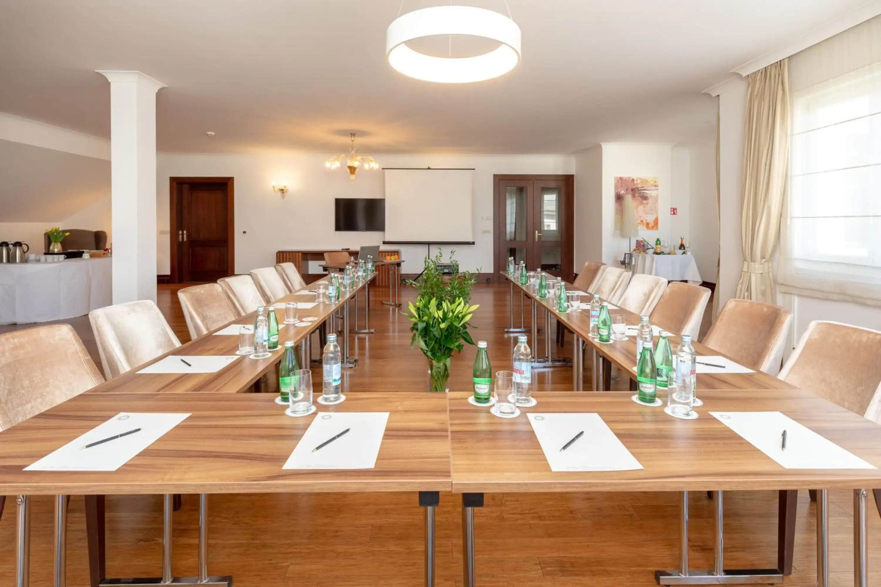 Meeting/conference room in Hotel Le Premier