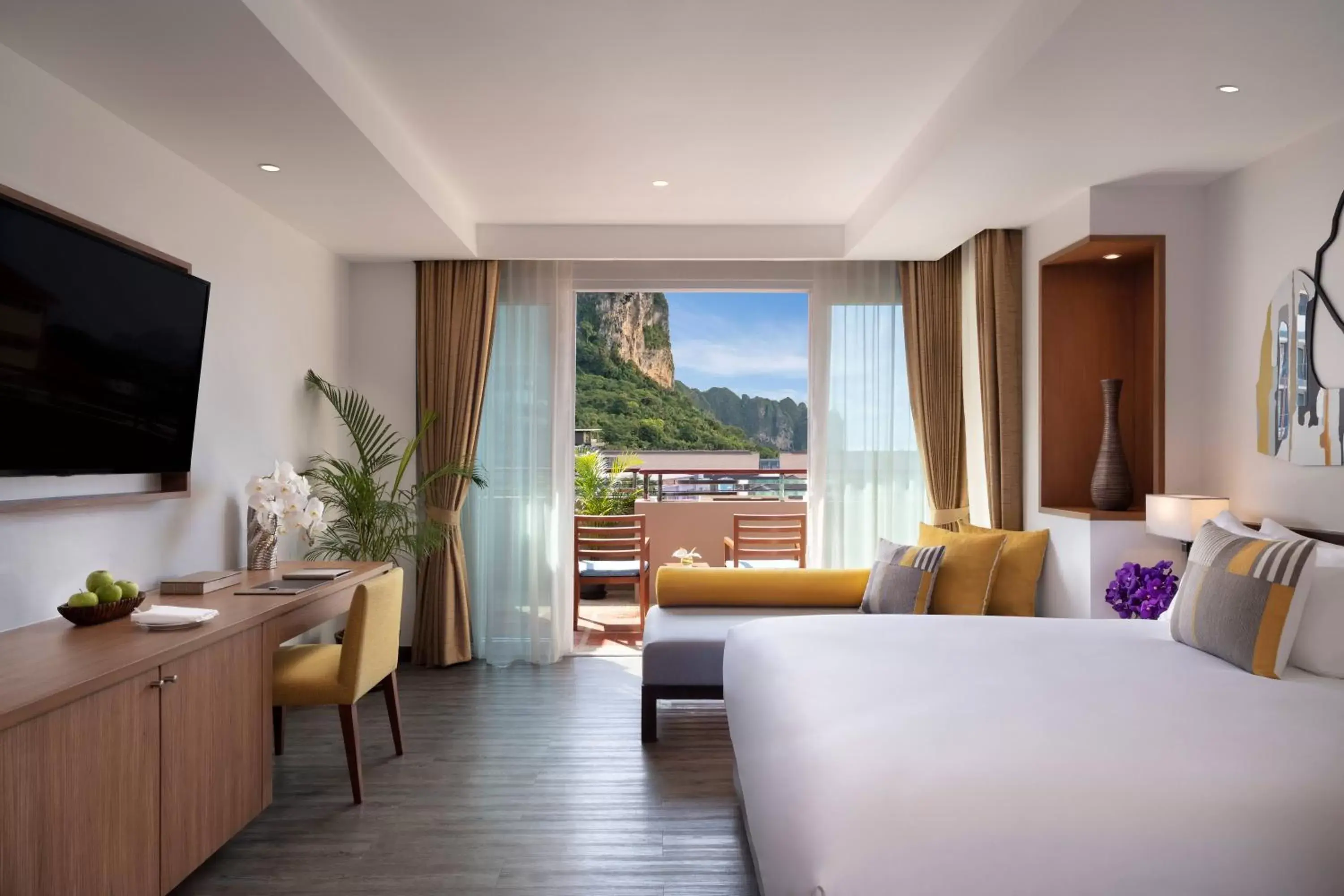 Photo of the whole room, Mountain View in Avani Ao Nang Cliff Krabi Resort