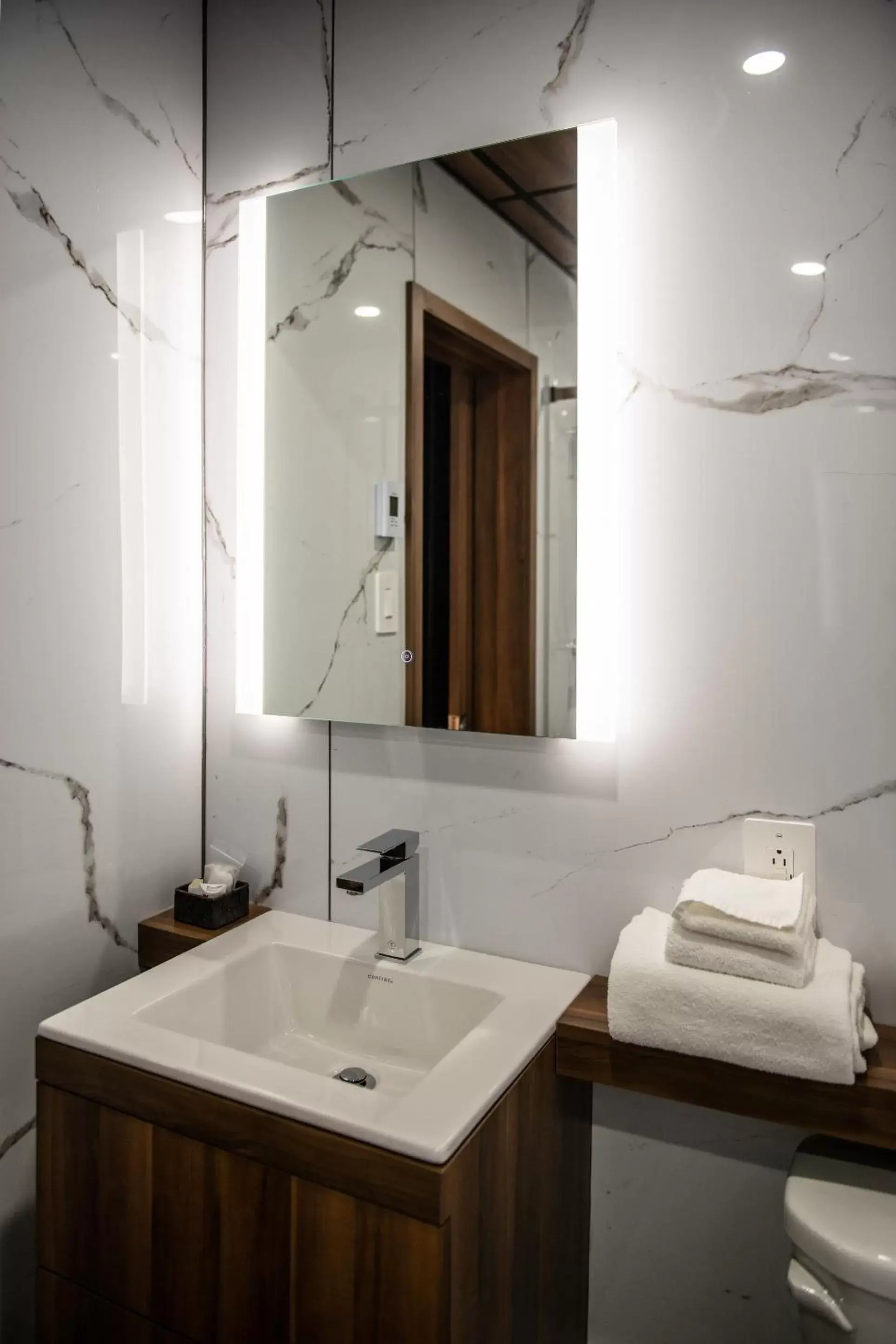 Bathroom in Hotel Chicoutimi