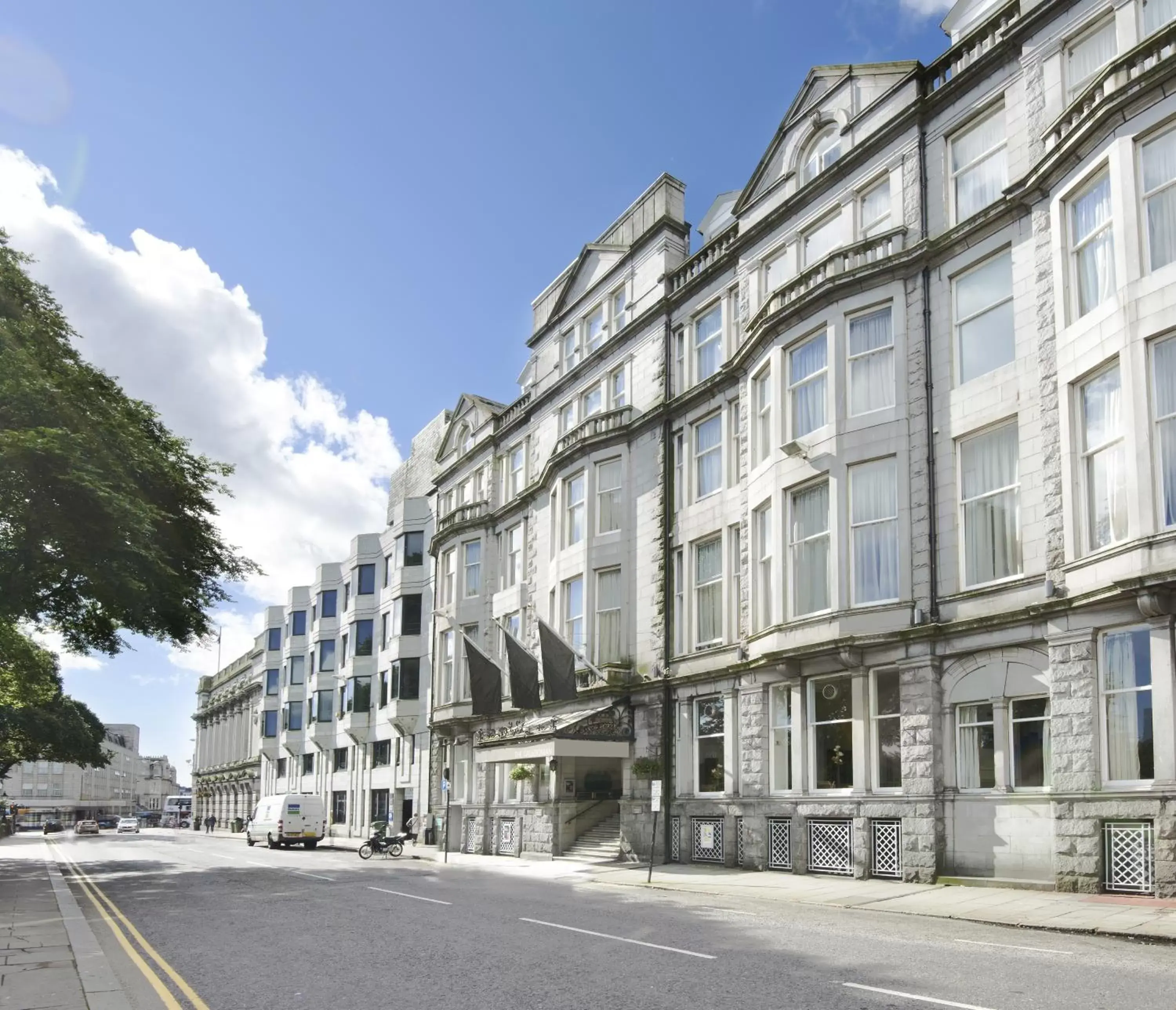Facade/entrance in Mercure Aberdeen Caledonian Hotel Facade/entrance in Mercure Aberdeen Caledonian Hotel