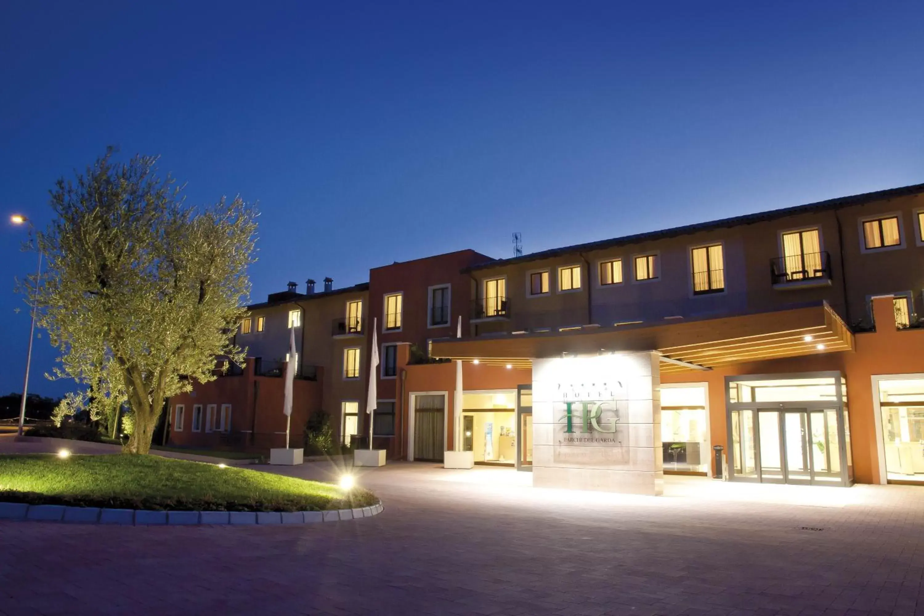 Facade/entrance, Property Building in TH Lazise - Hotel Parchi Del Garda