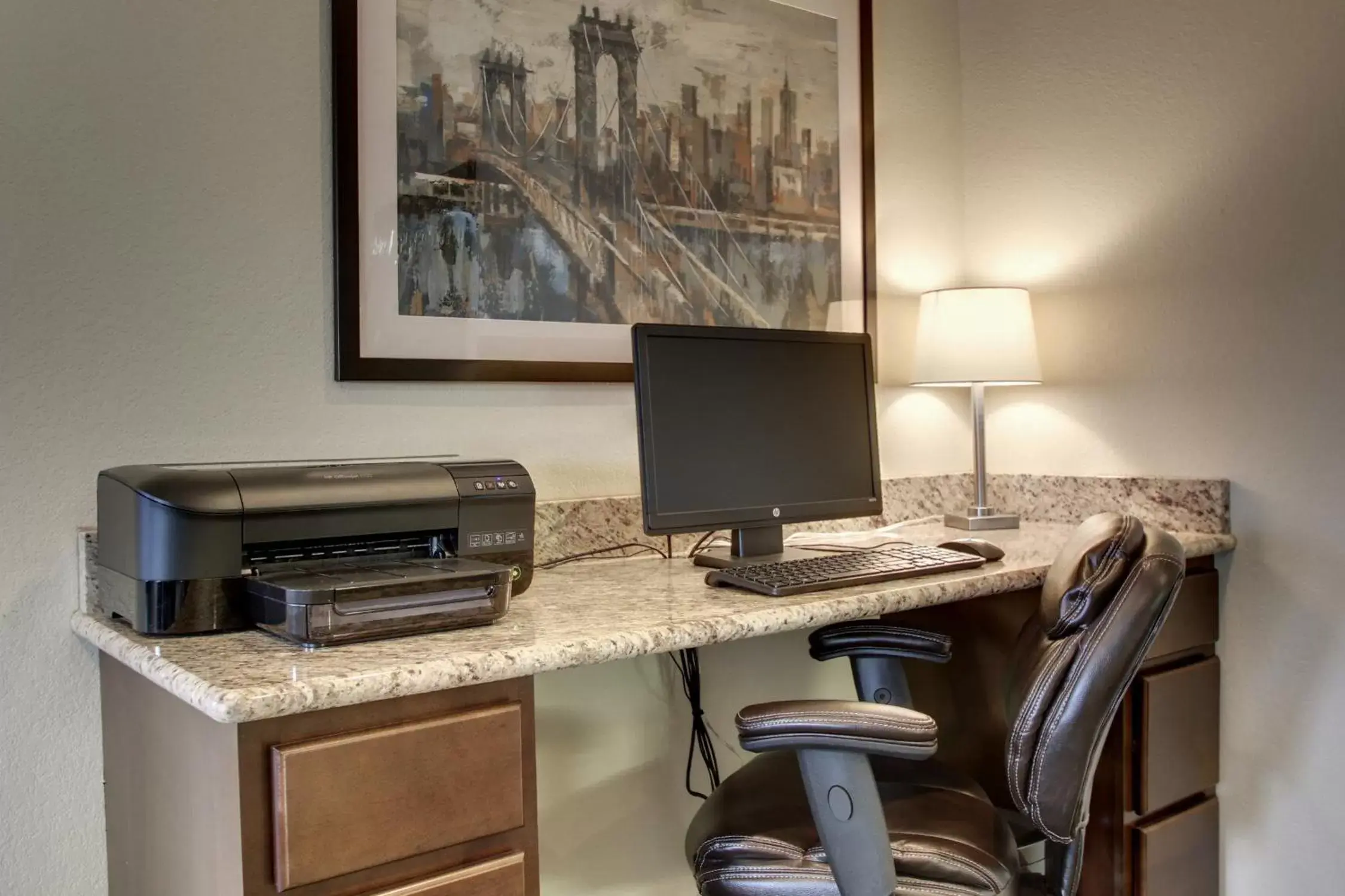 Business facilities, Business Area/Conference Room in Cobblestone Inn & Suites - Fort Dodge
