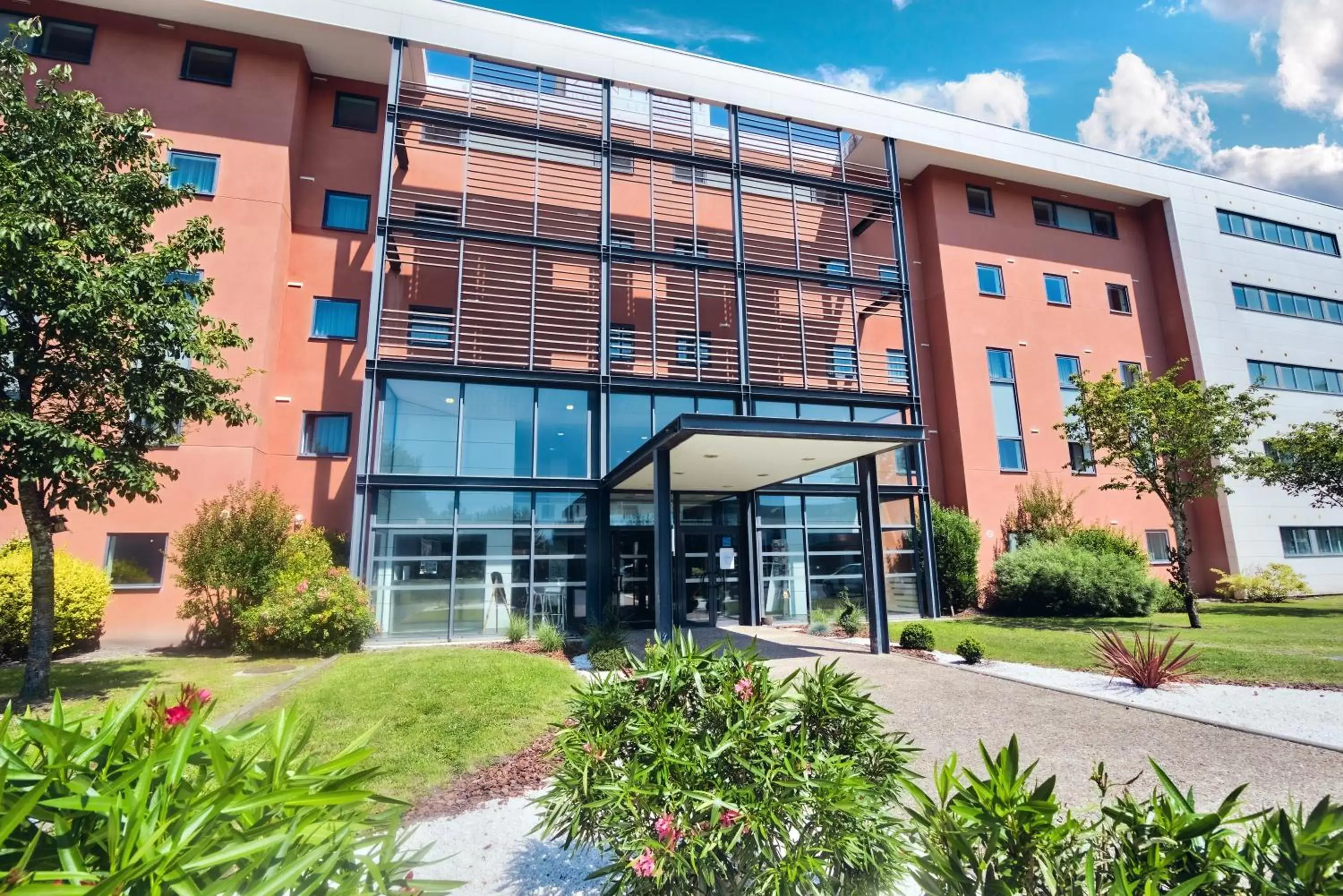 Property Building in Zenitude Hôtel-Résidences Bordeaux Aéroport Mérignac