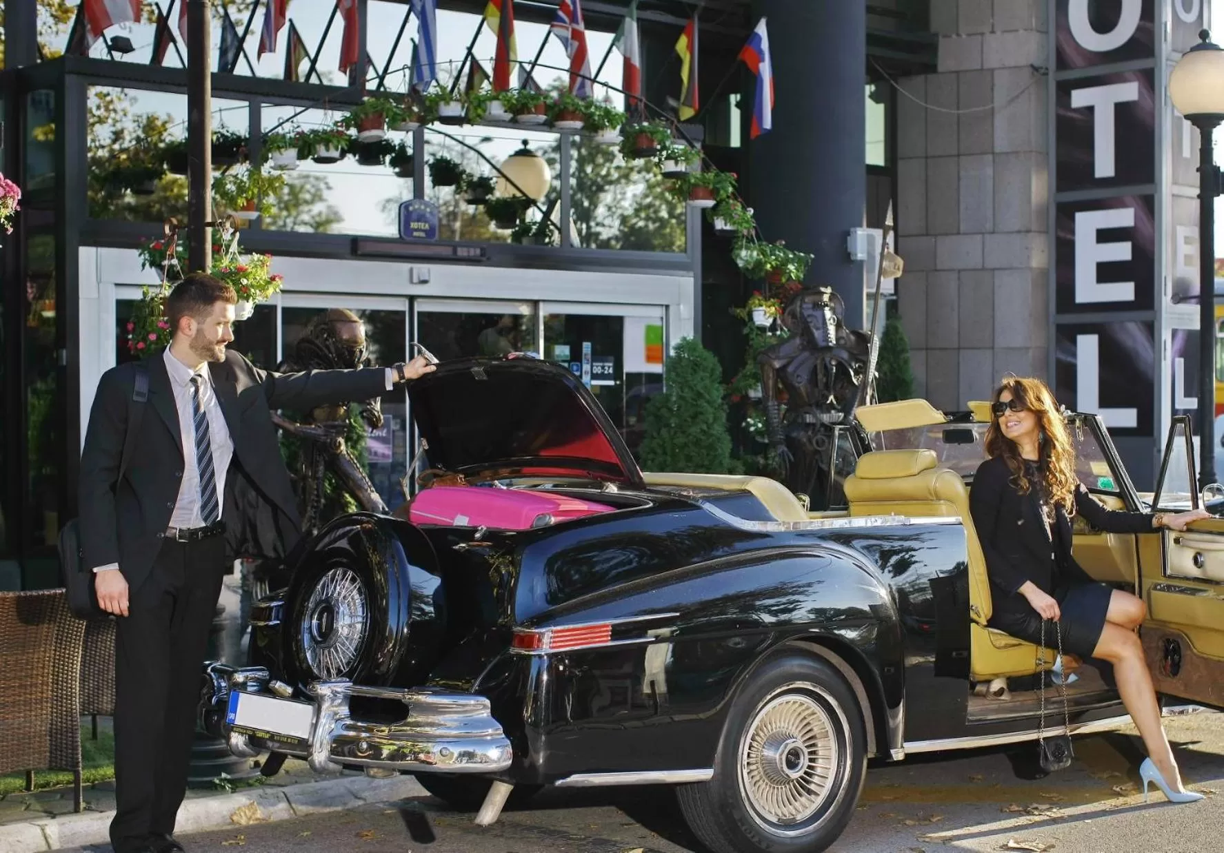 Restaurant/places to eat in Design Hotel Mr President