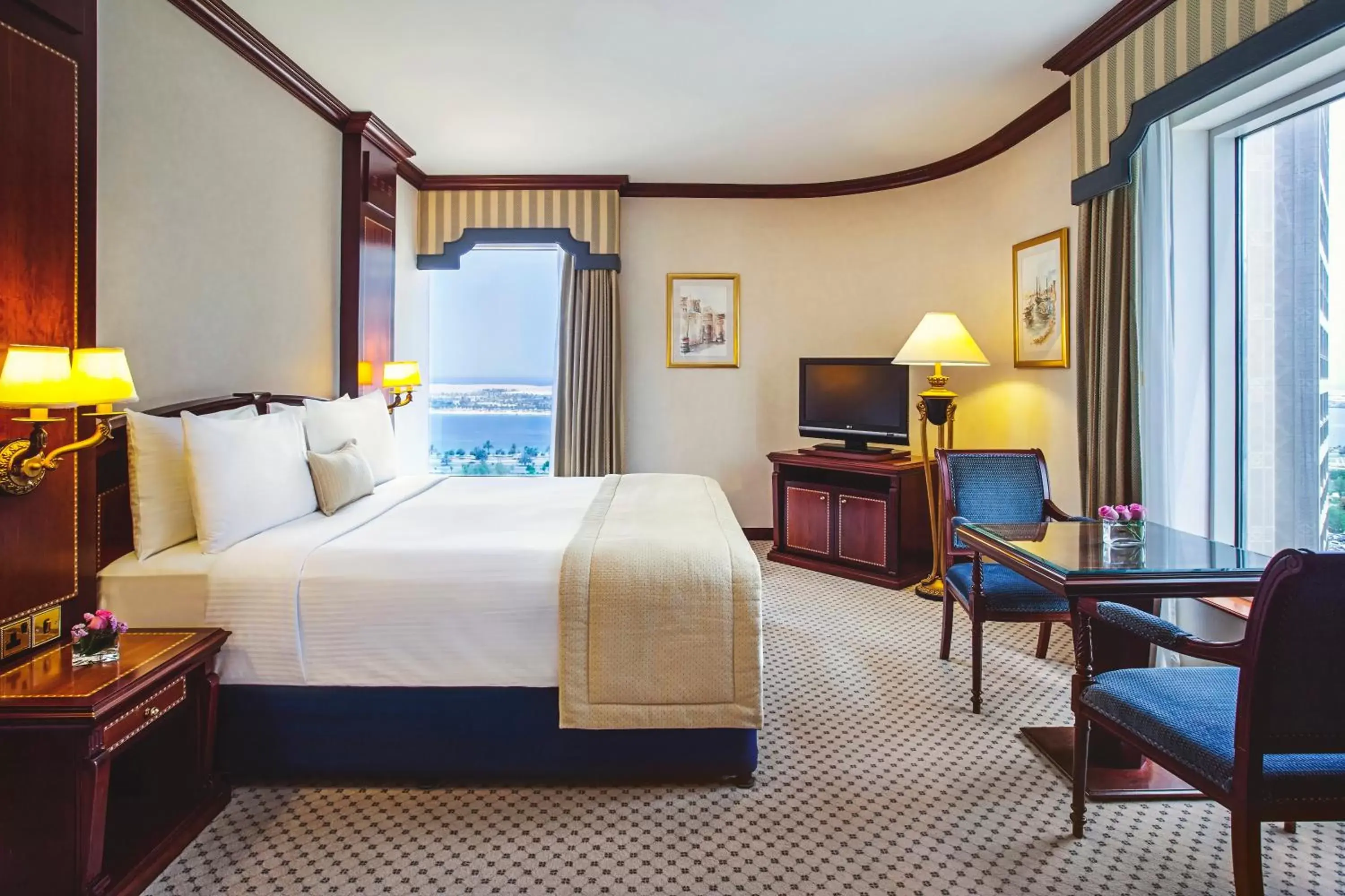 Bedroom, Room Photo in Corniche Hotel Abu Dhabi