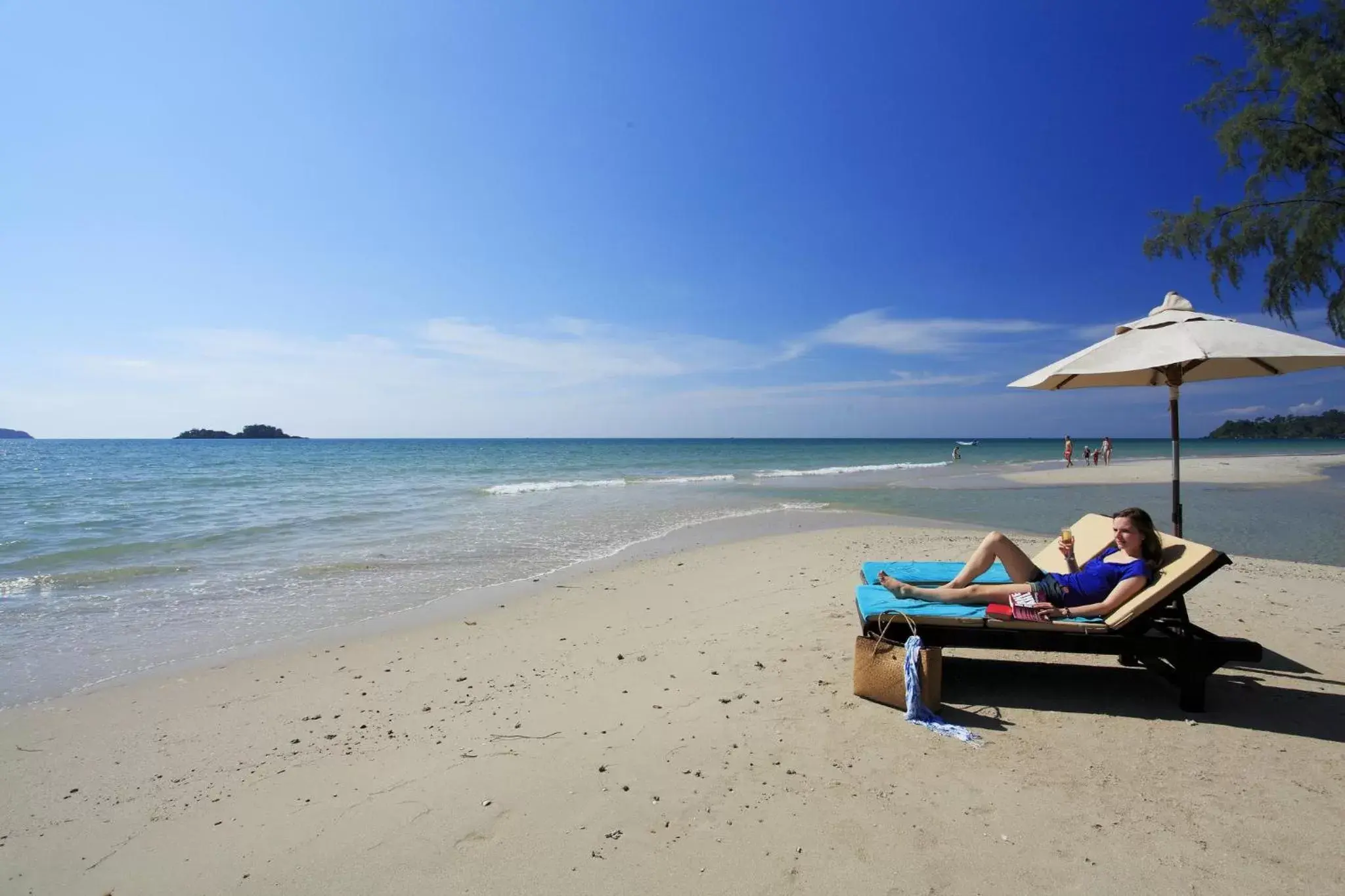 Beach in Centara Koh Chang Tropicana Resort