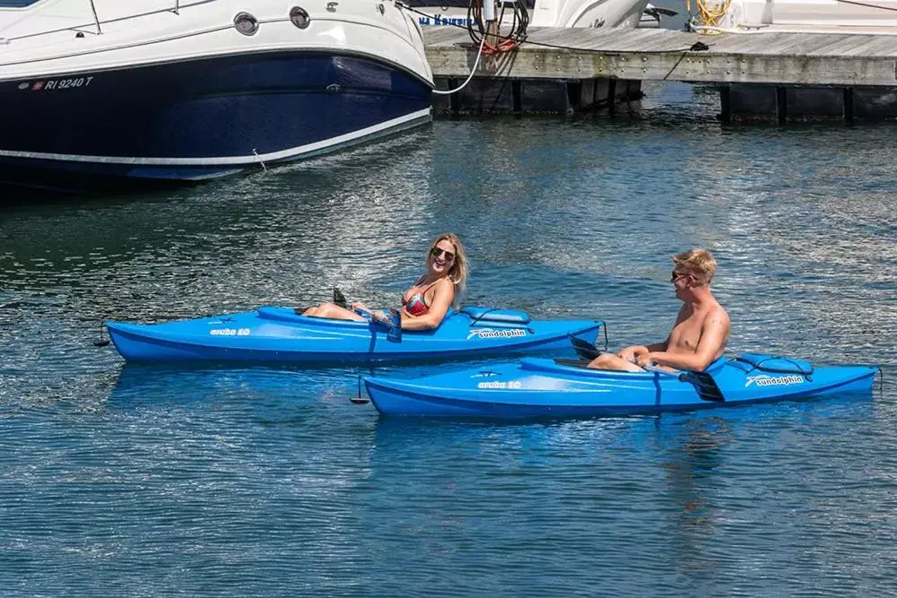 Activities, Canoeing in The Newport Harbor Hotel & Marina