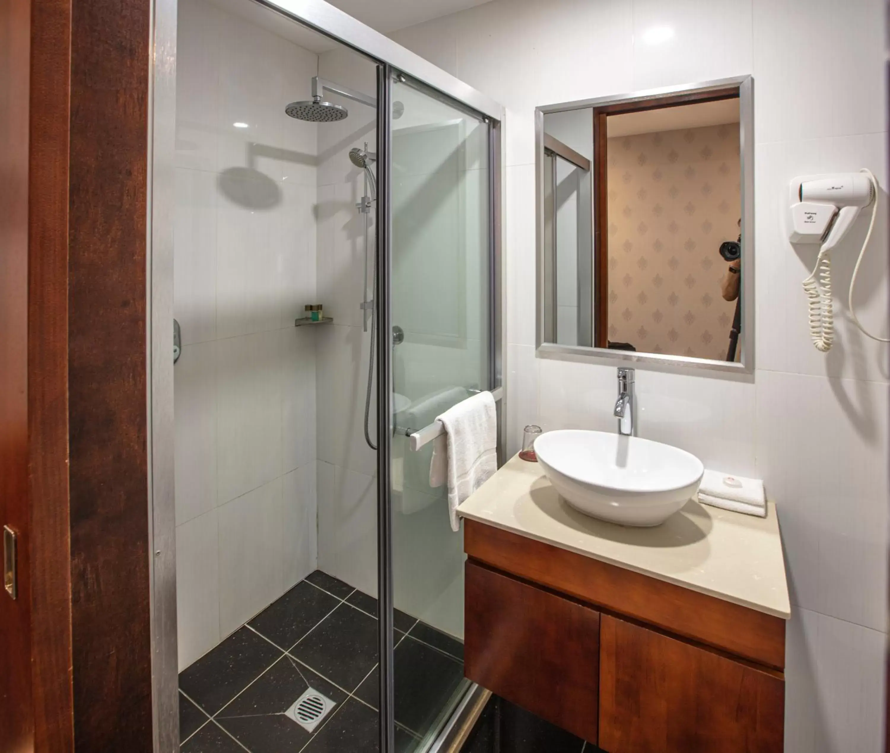 Bathroom in Megaboom City Hotel