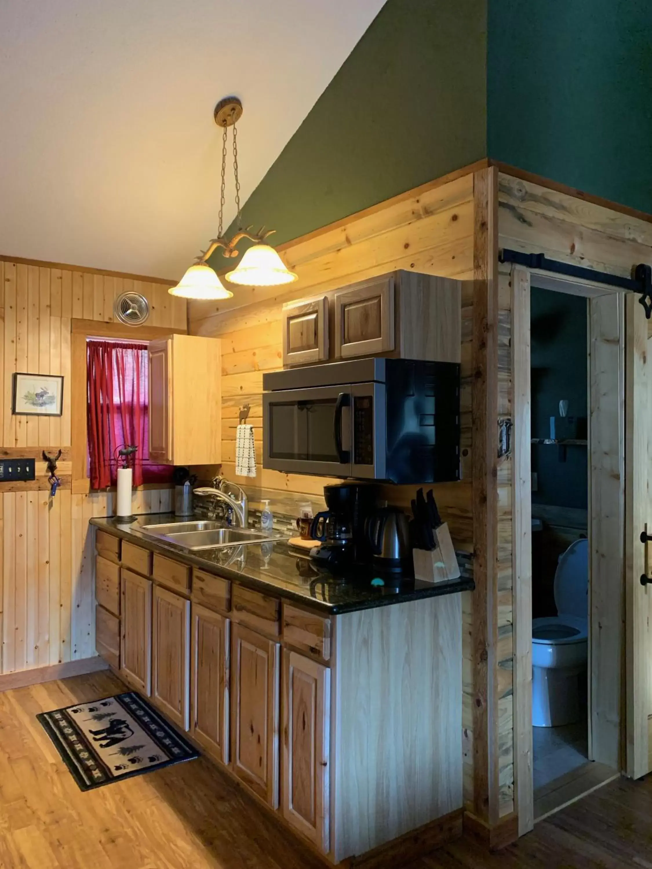 Kitchen/Kitchenette in The North Face Lodge