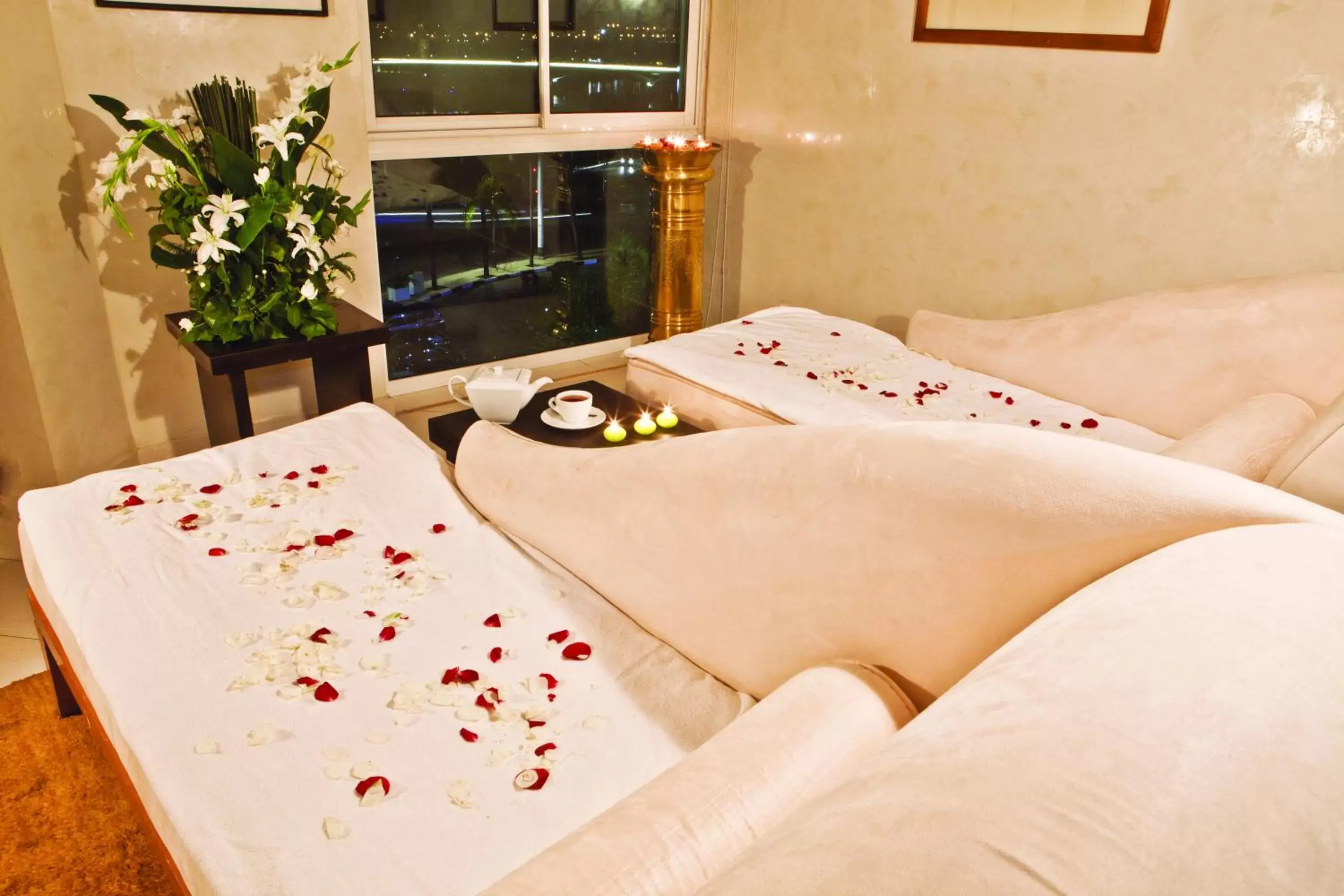 Spa and wellness centre/facilities, Bed in Farah Rabat