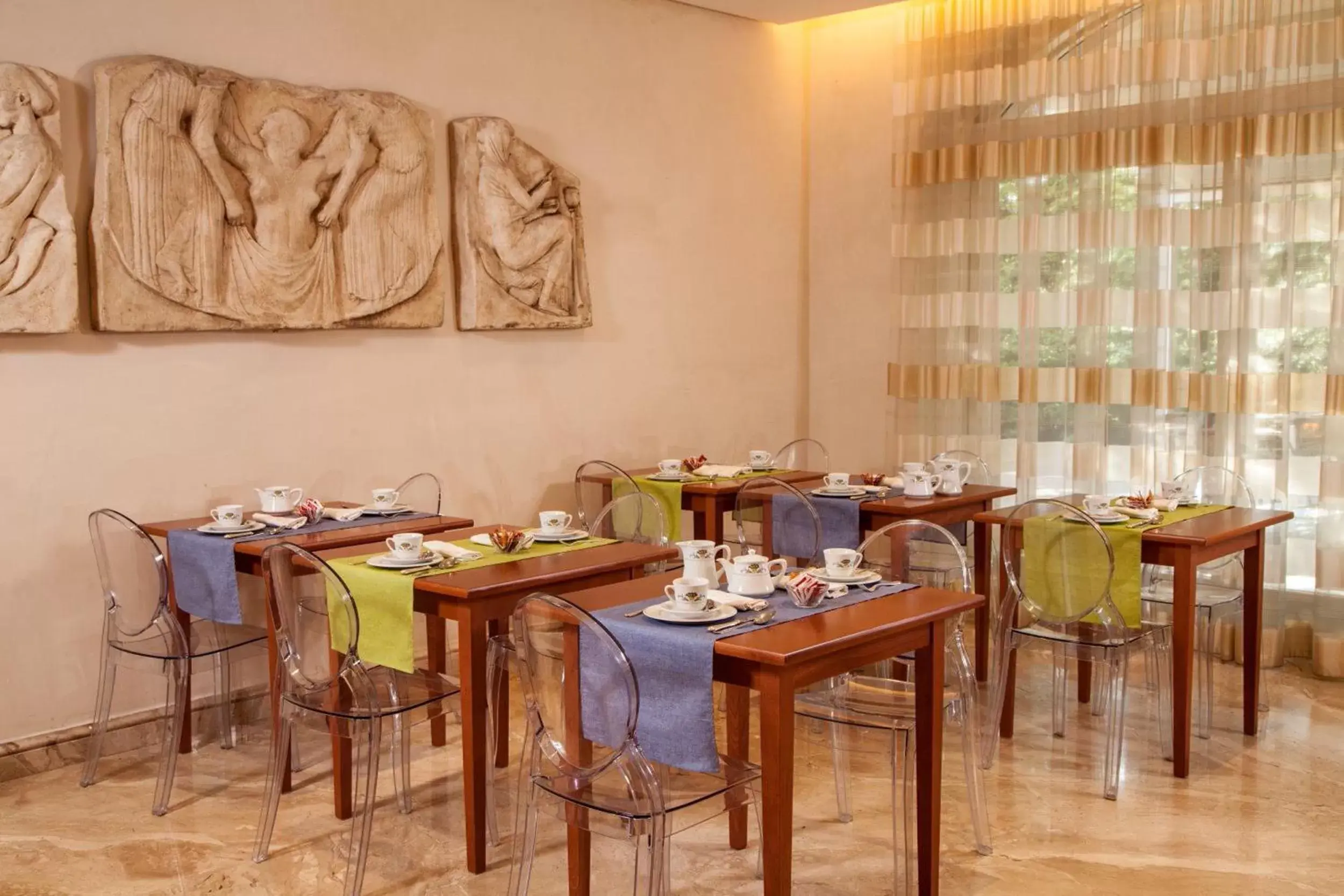 Restaurant/Places to Eat in Hotel Piccolo Borgo