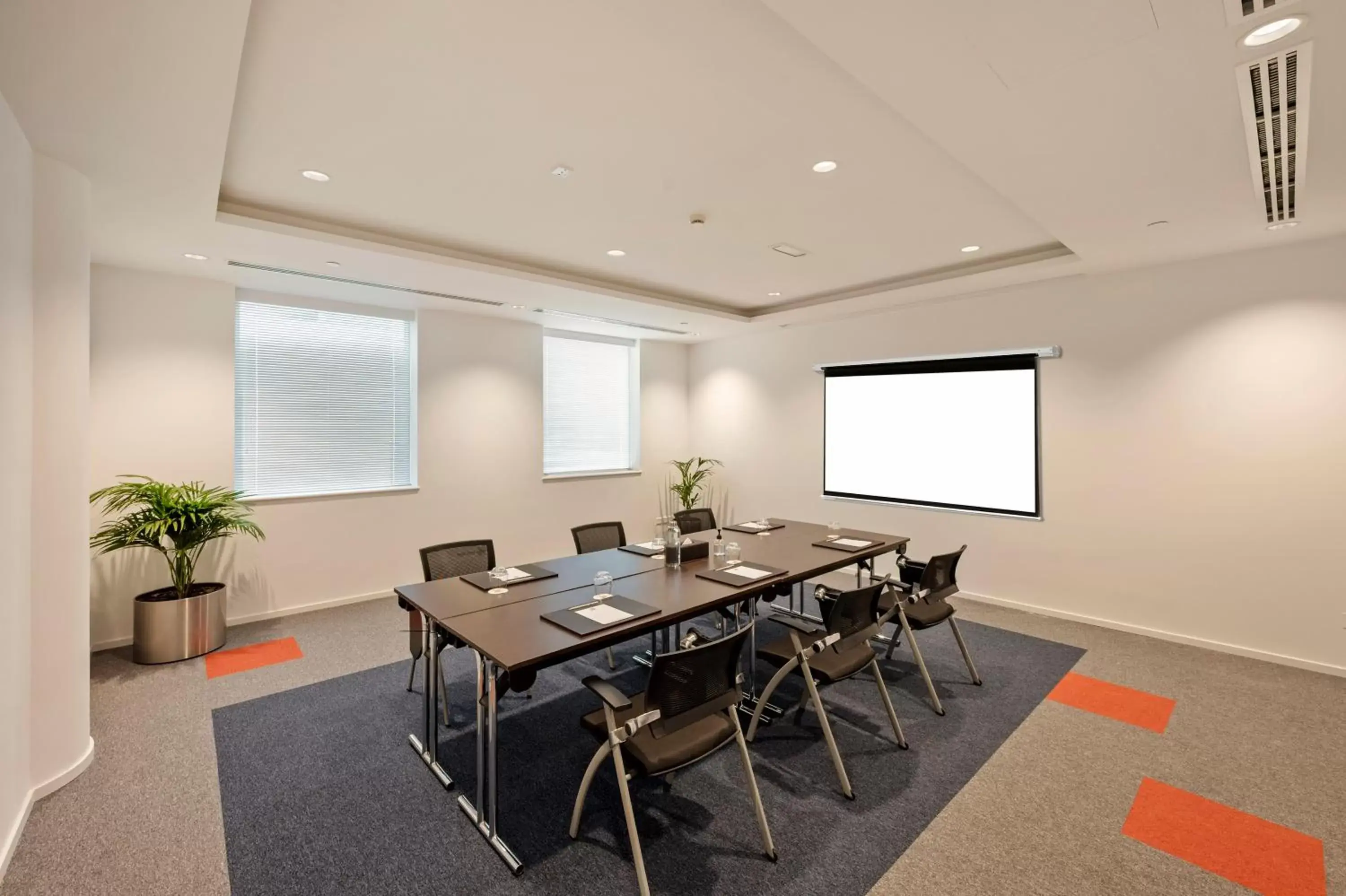 Meeting/conference room in Ibis World Trade Centre