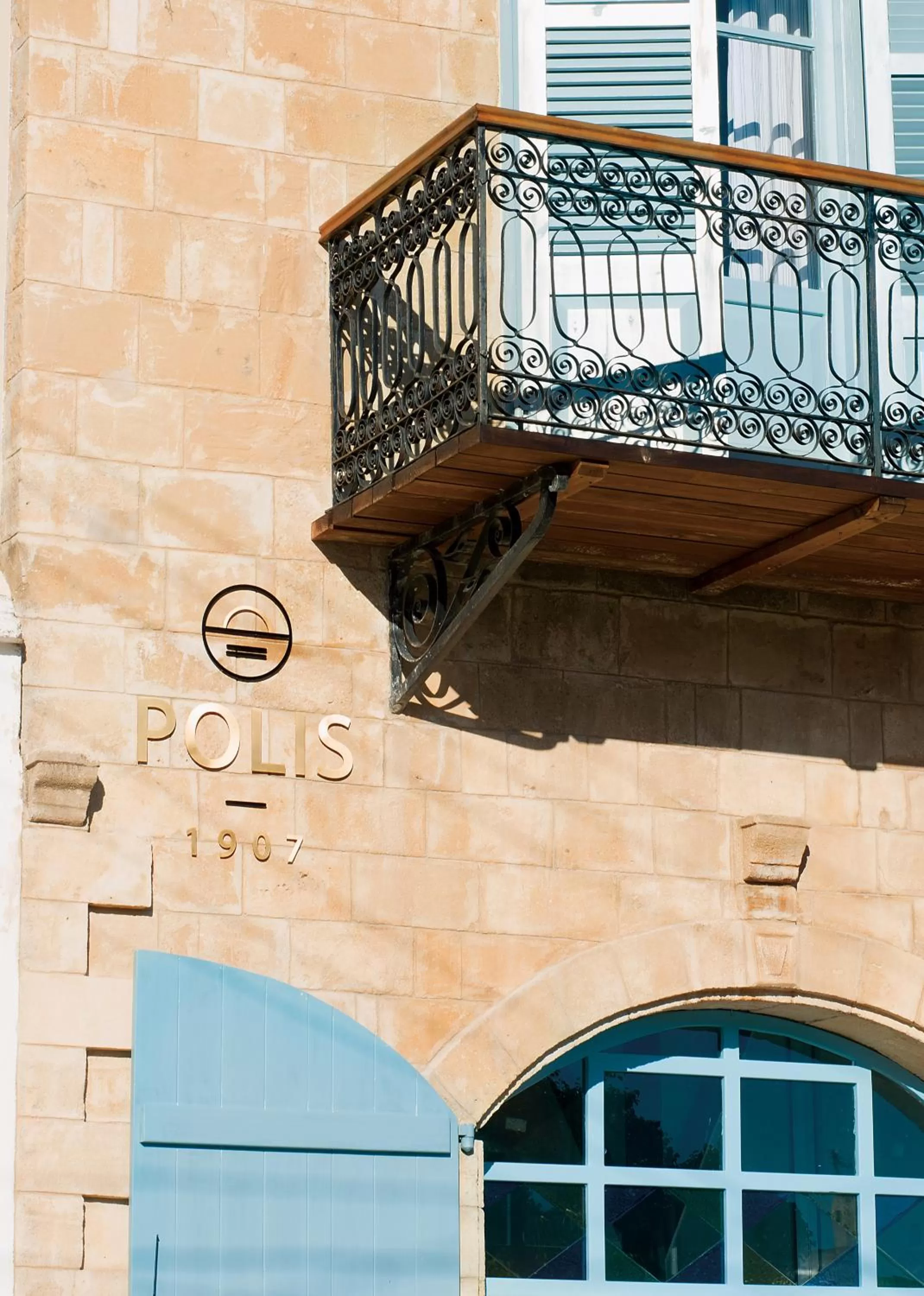 Facade/entrance in Polis 1907 by Louis Hotels
