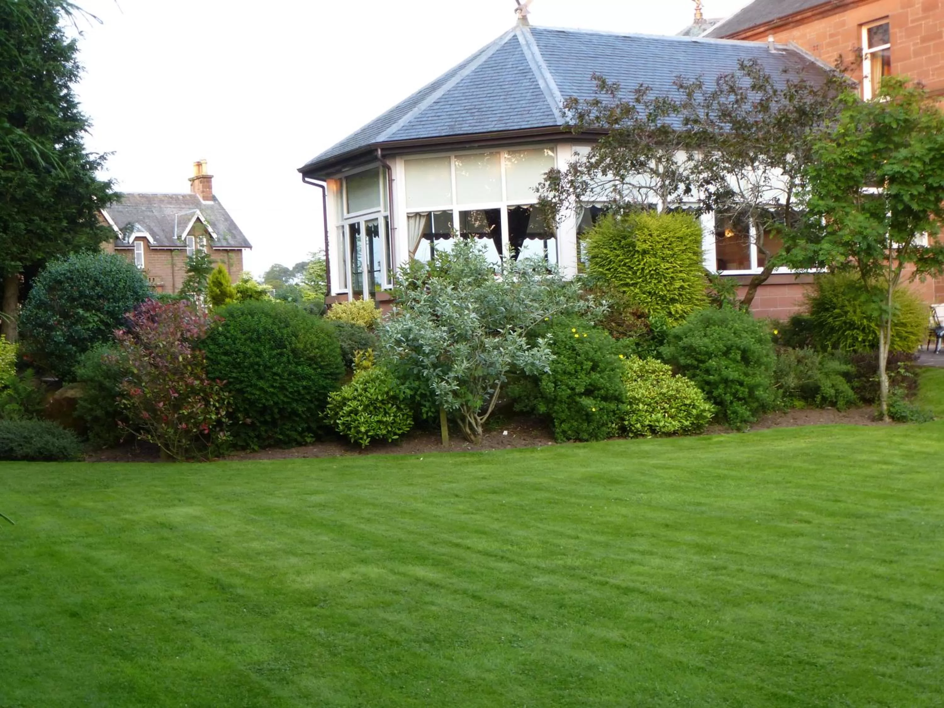 Garden in Somerton House Hotel