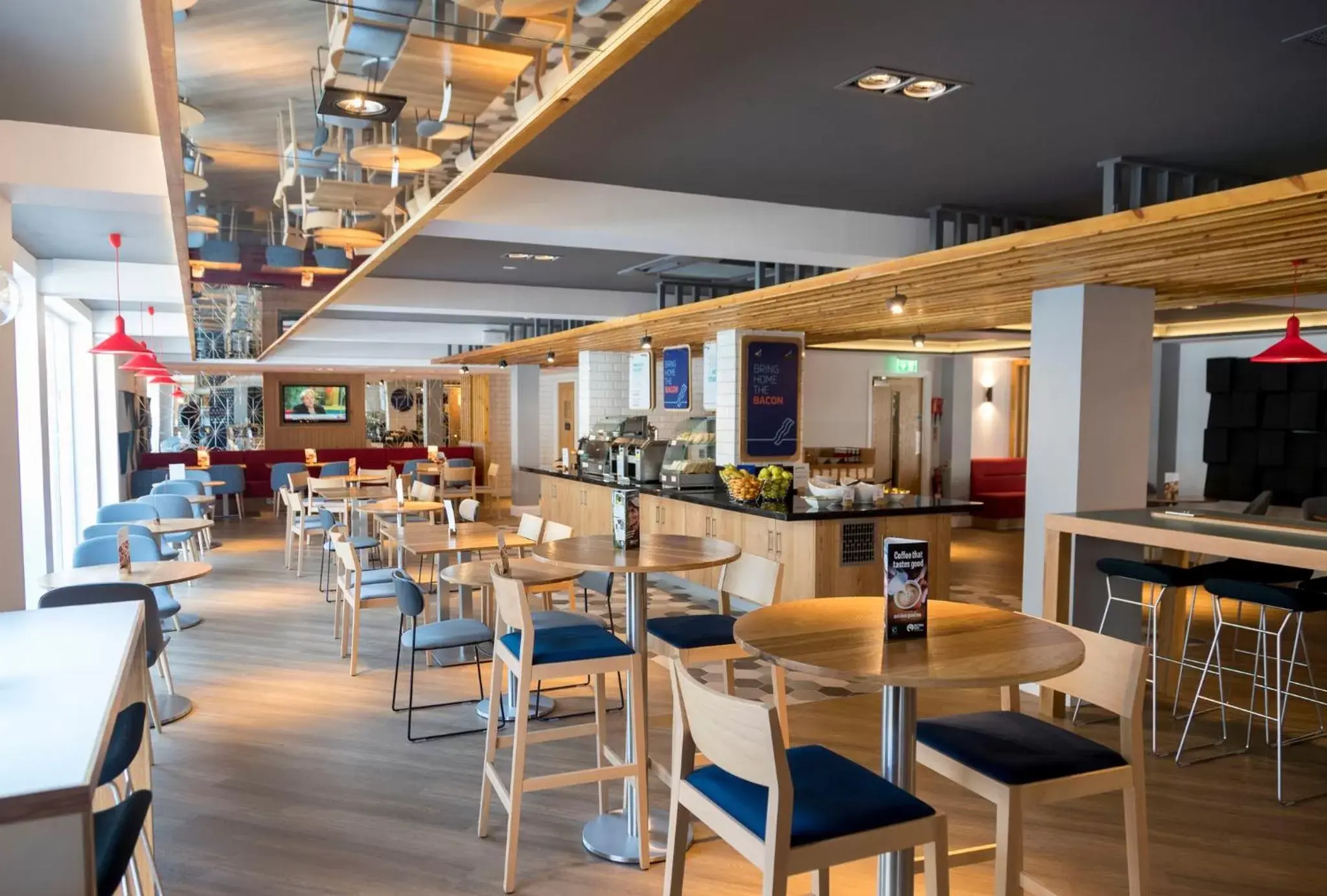 Breakfast, Restaurant/Places to Eat in Holiday Inn Express Aberdeen City Centre, an IHG Hotel