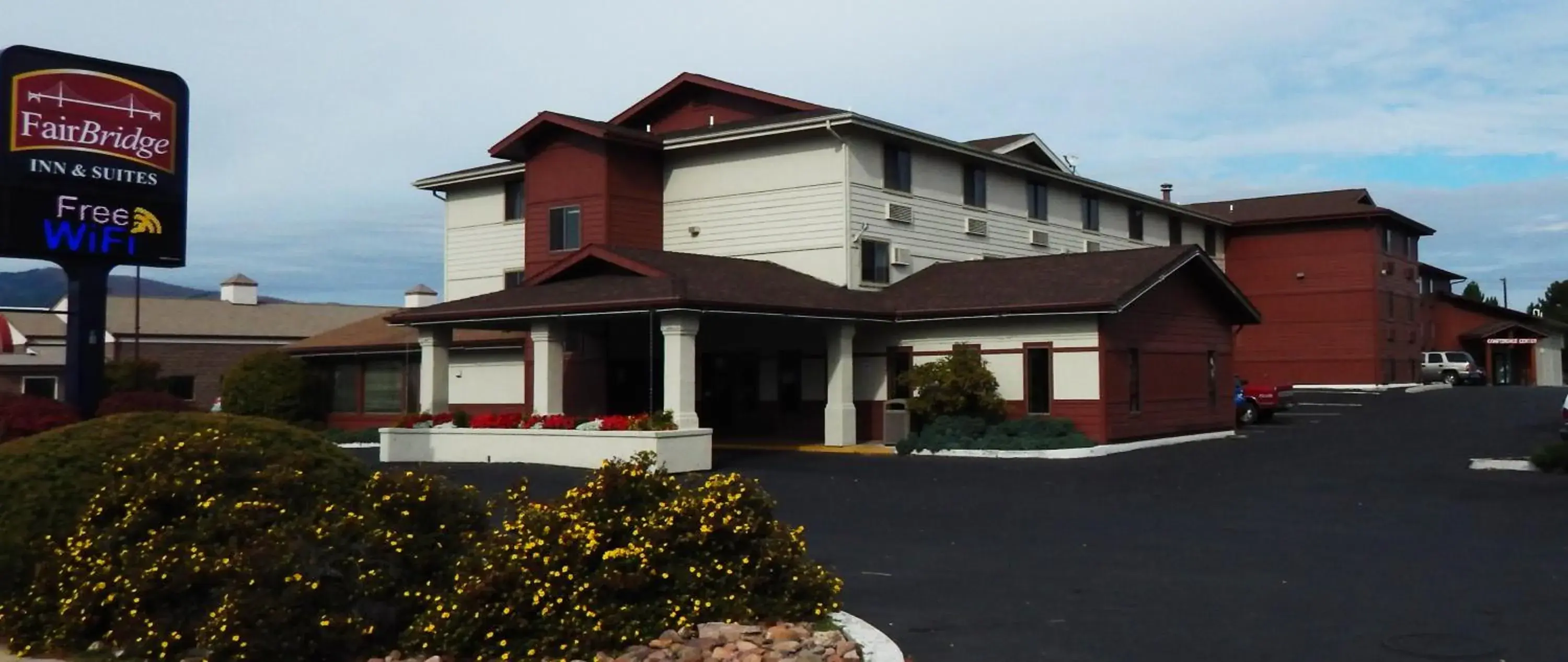 Facade/entrance in FairBridge Inn, Suites & Conference Center – Missoula