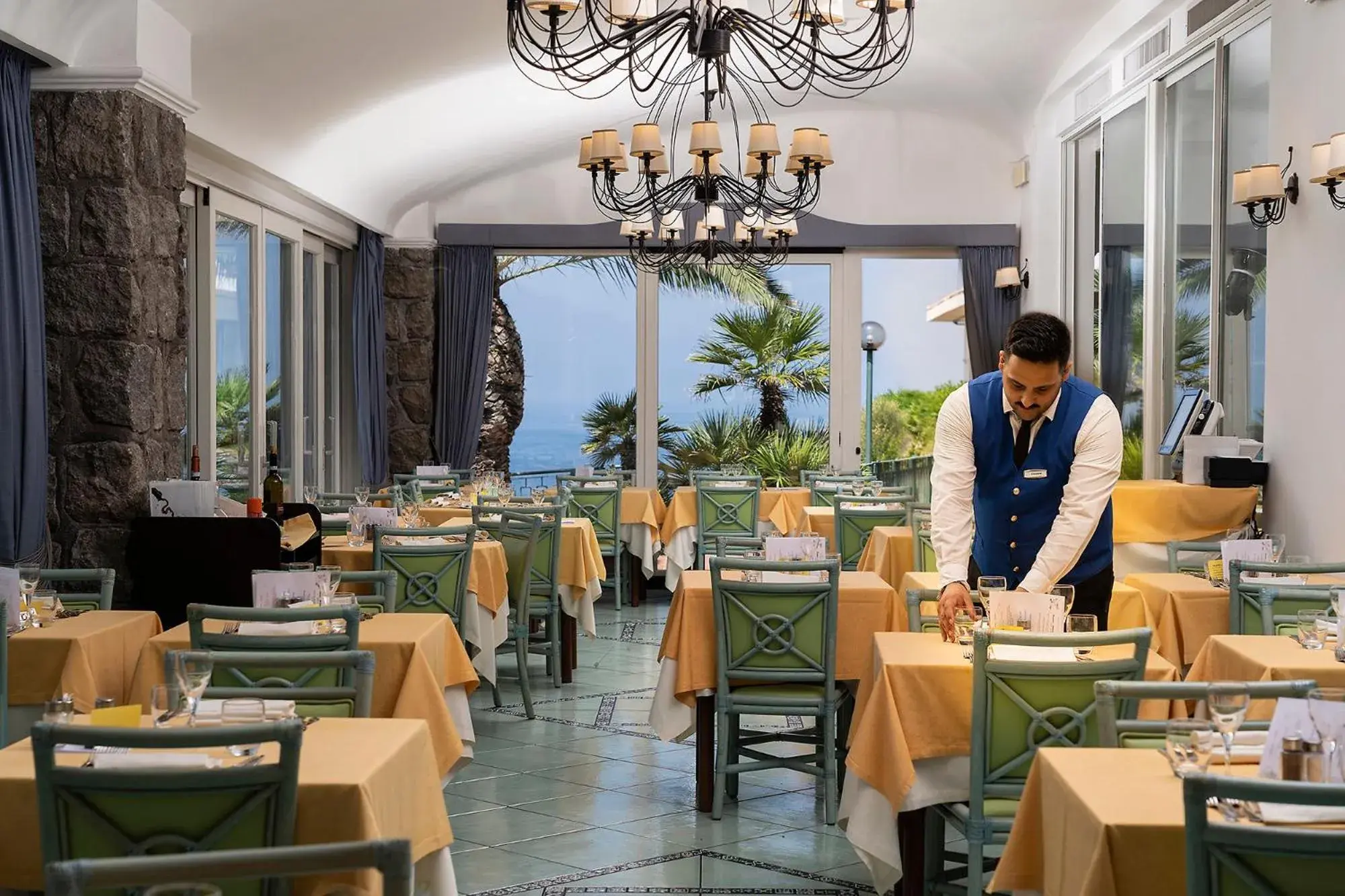Restaurant/Places to Eat in Hotel Terme Royal Palm