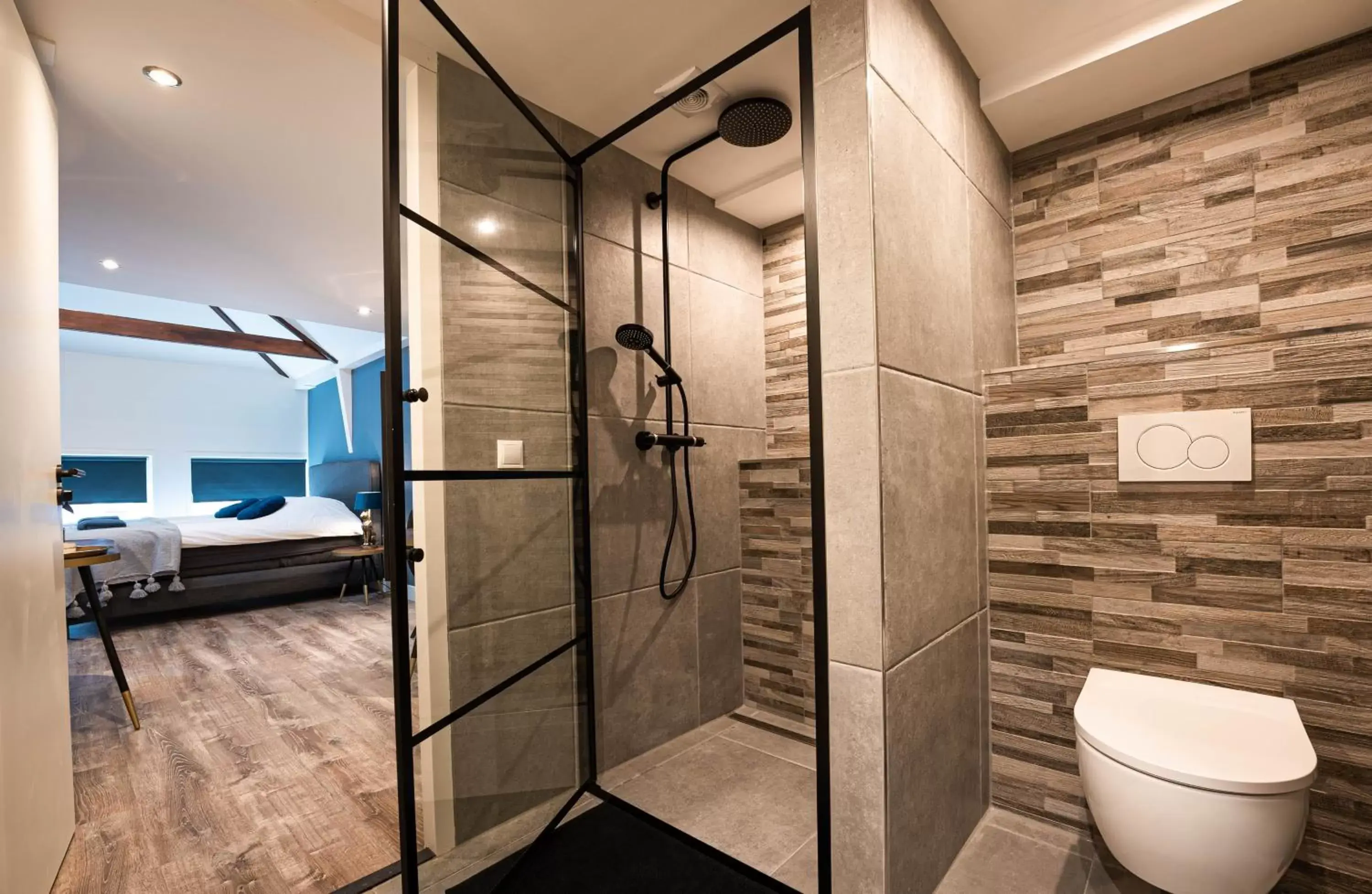 Bathroom in Familie Hotel & Apartments Alkmaar