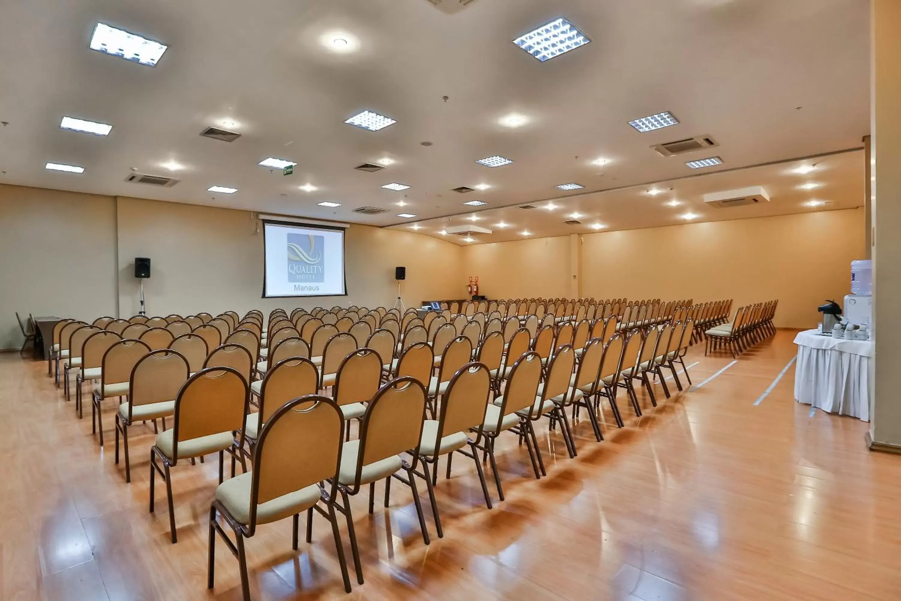 Business facilities in Quality Hotel Manaus