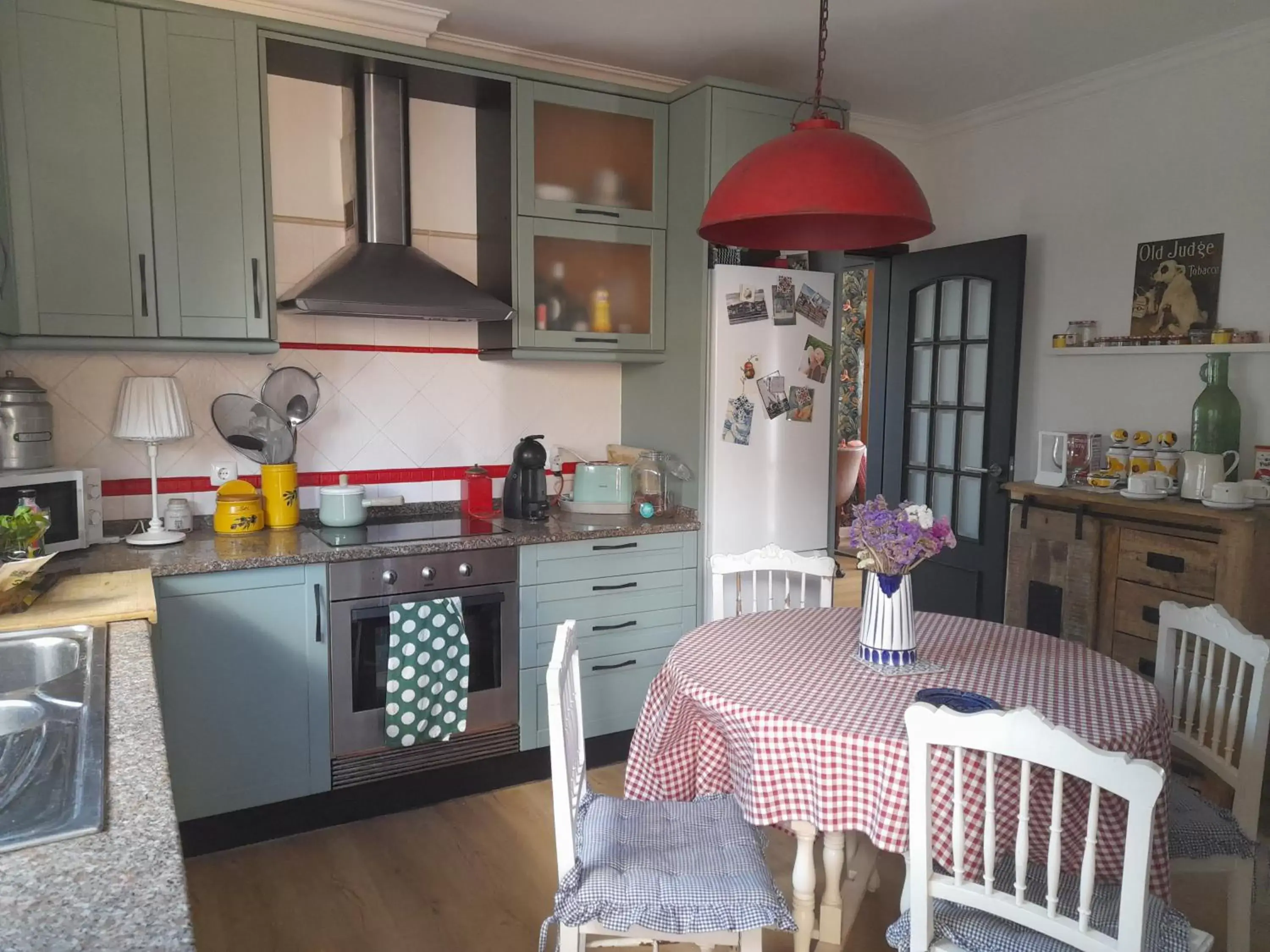 Kitchen/Kitchenette in Villa Alegria