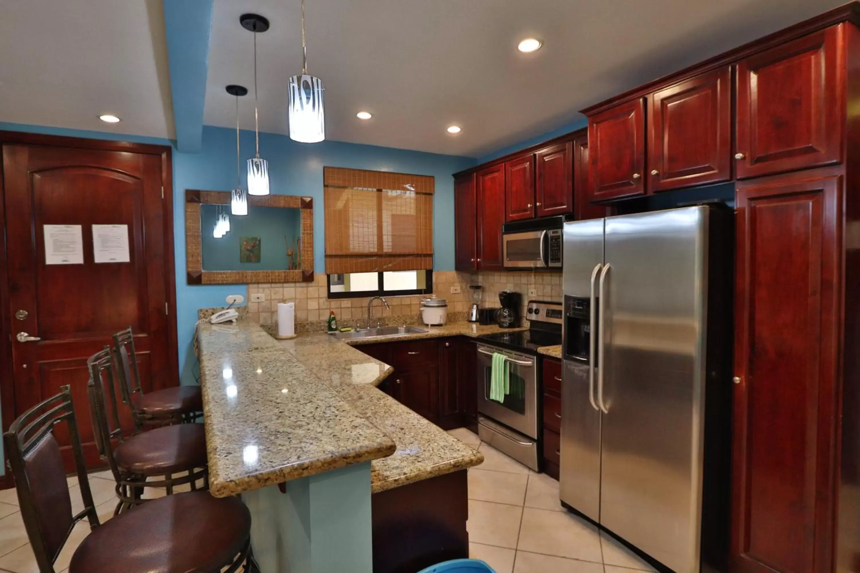 Kitchen or kitchenette, Kitchen/Kitchenette in Monte Carlo Luxury Condominiums