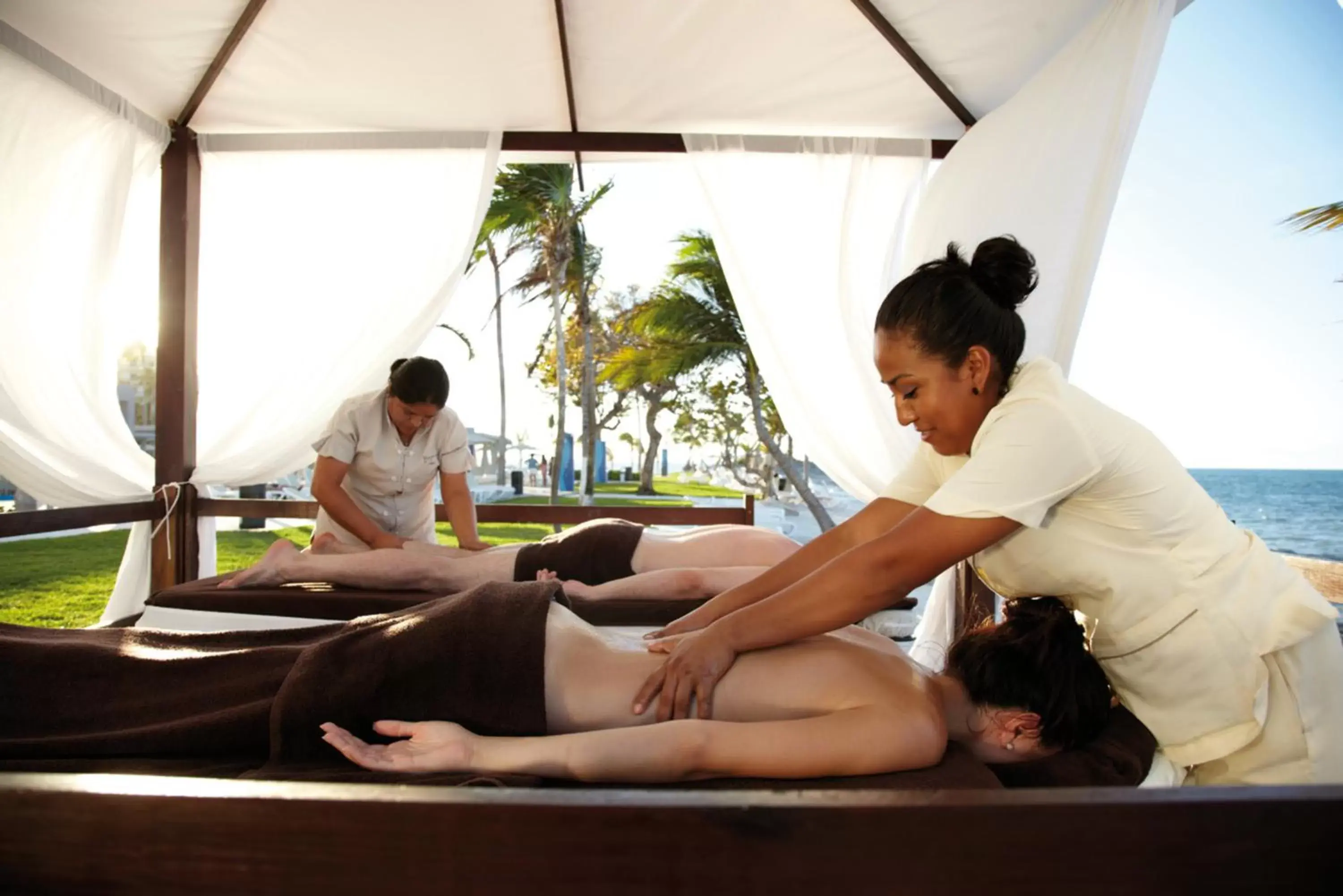 Massage in Riu Palace Peninsula - All Inclusive