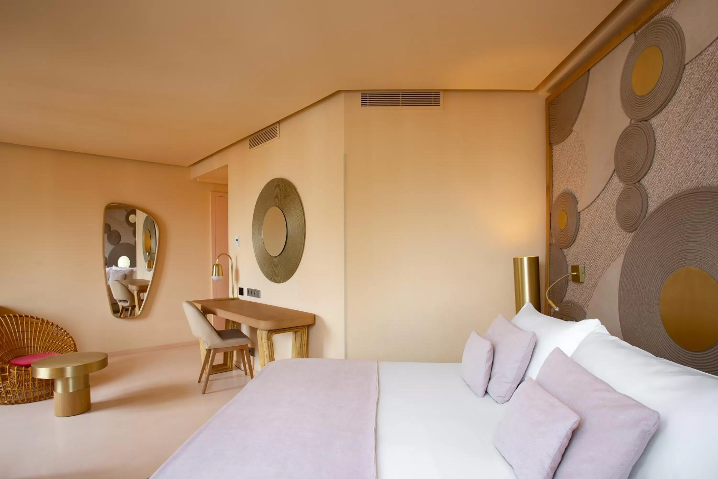 Bed in Room Mate Macarena, Madrid Gran Vía