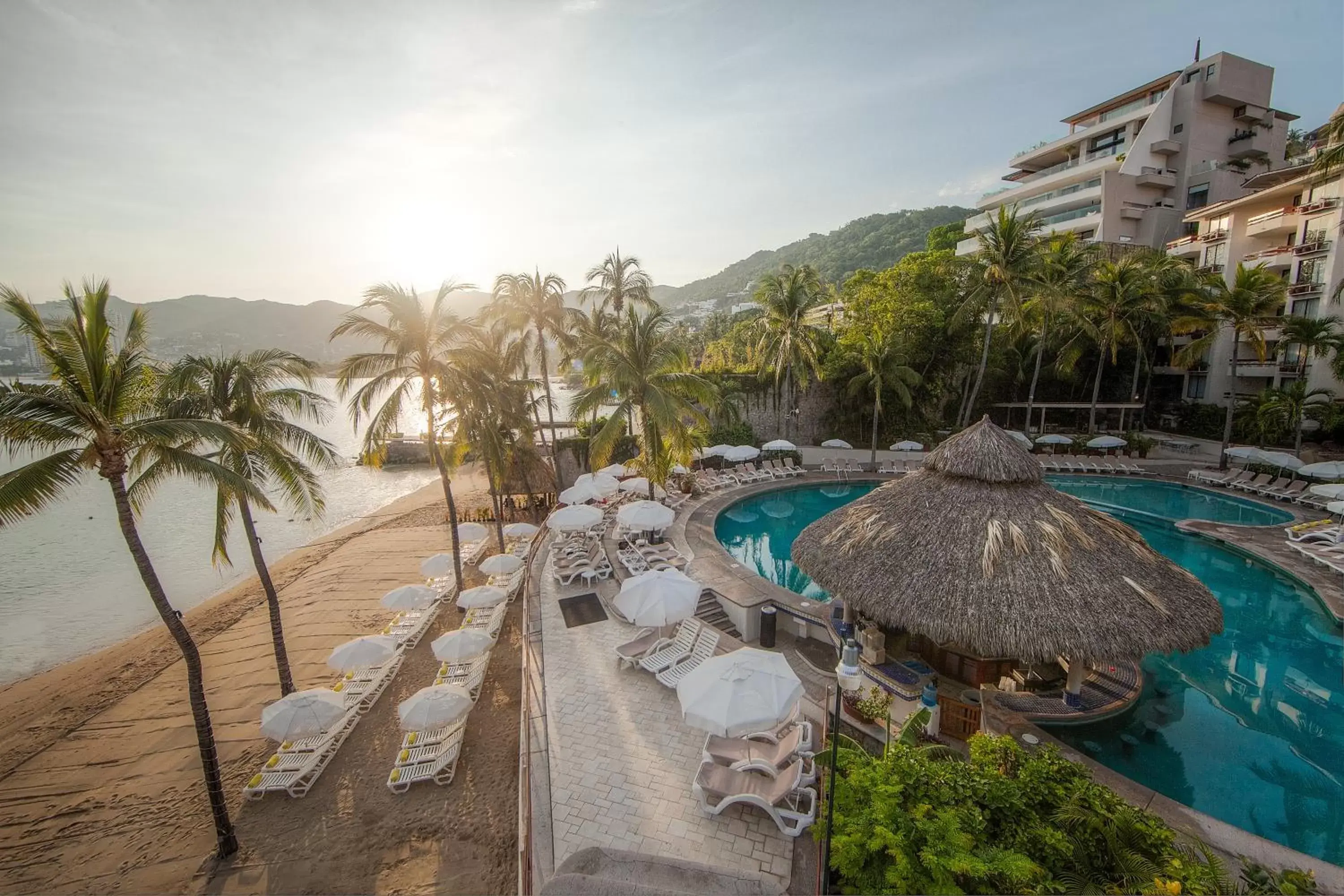 Beach, Pool View in Park Royal Beach Acapulco - All Inclusive