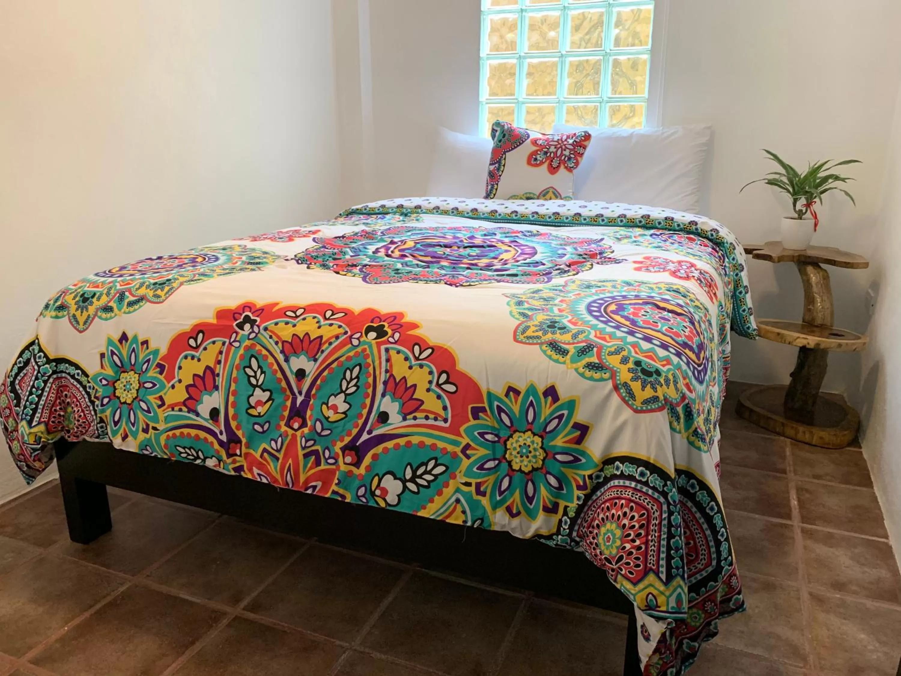 Bed in La Sirena Playa Jacó