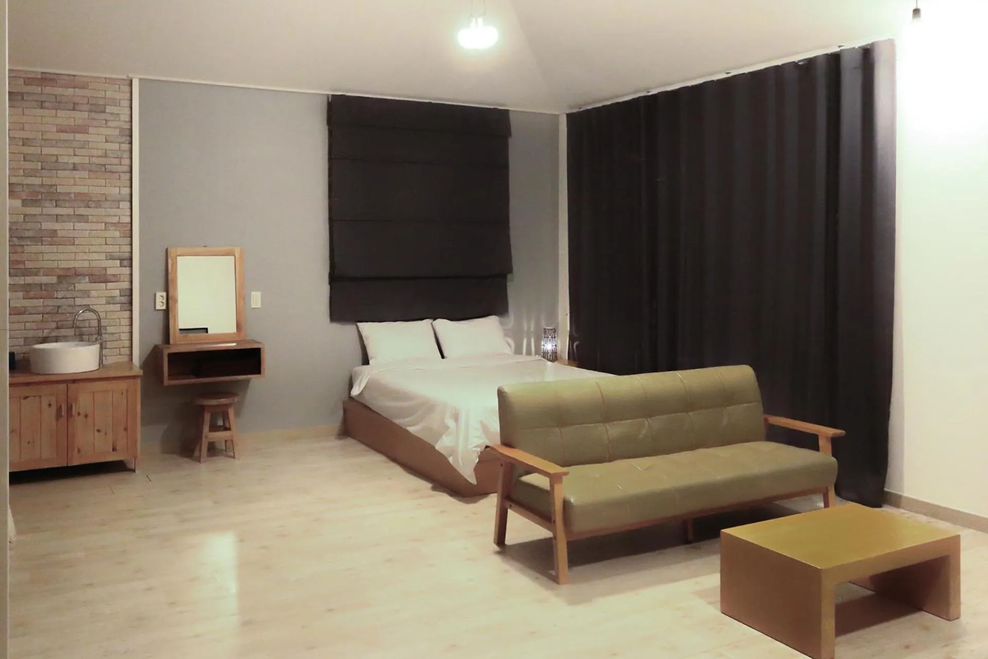 Bed in Oceantree House