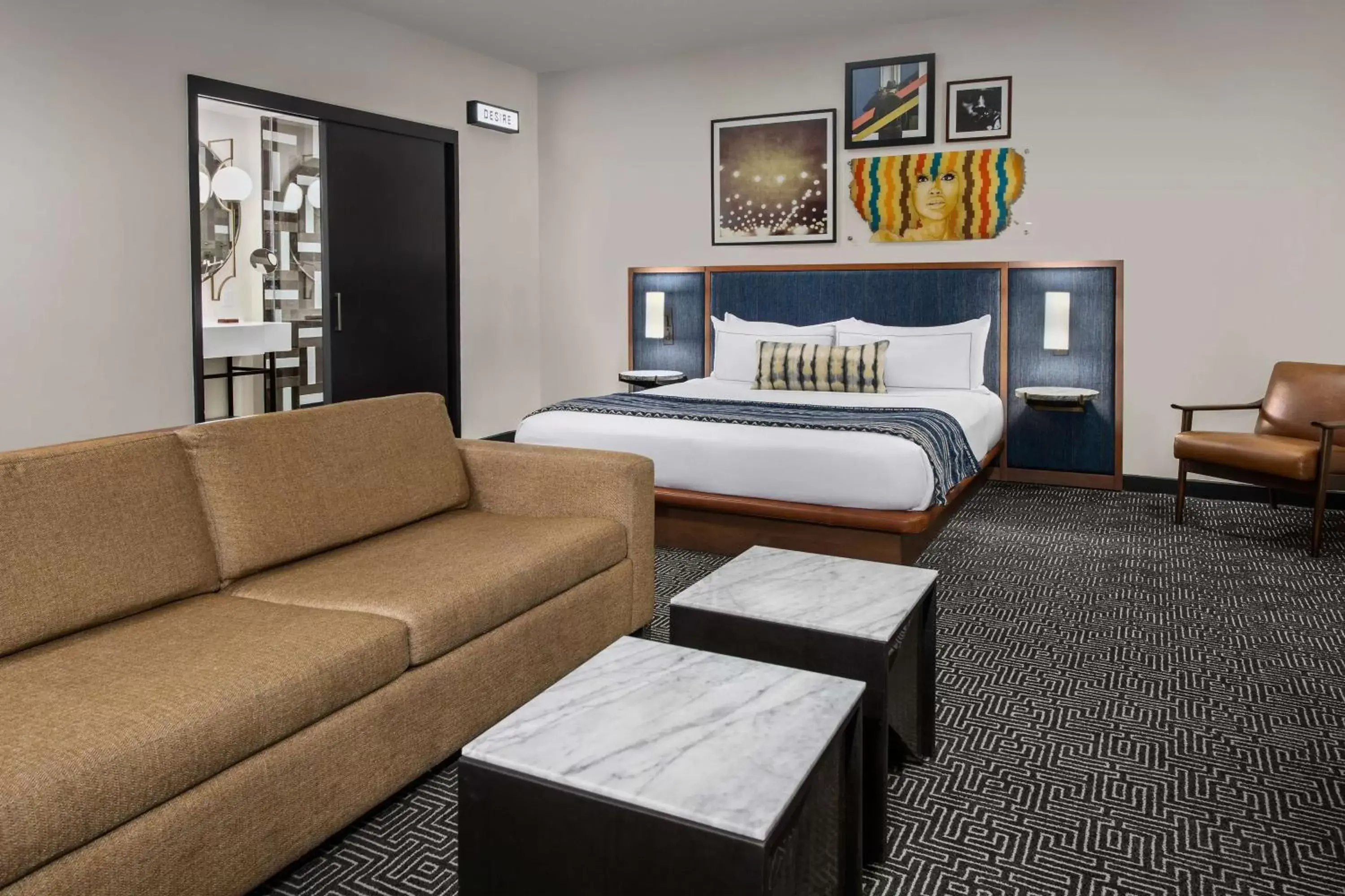 Living room, Seating Area in Troubadour Hotel New Orleans, Tapestry Collection By Hilton