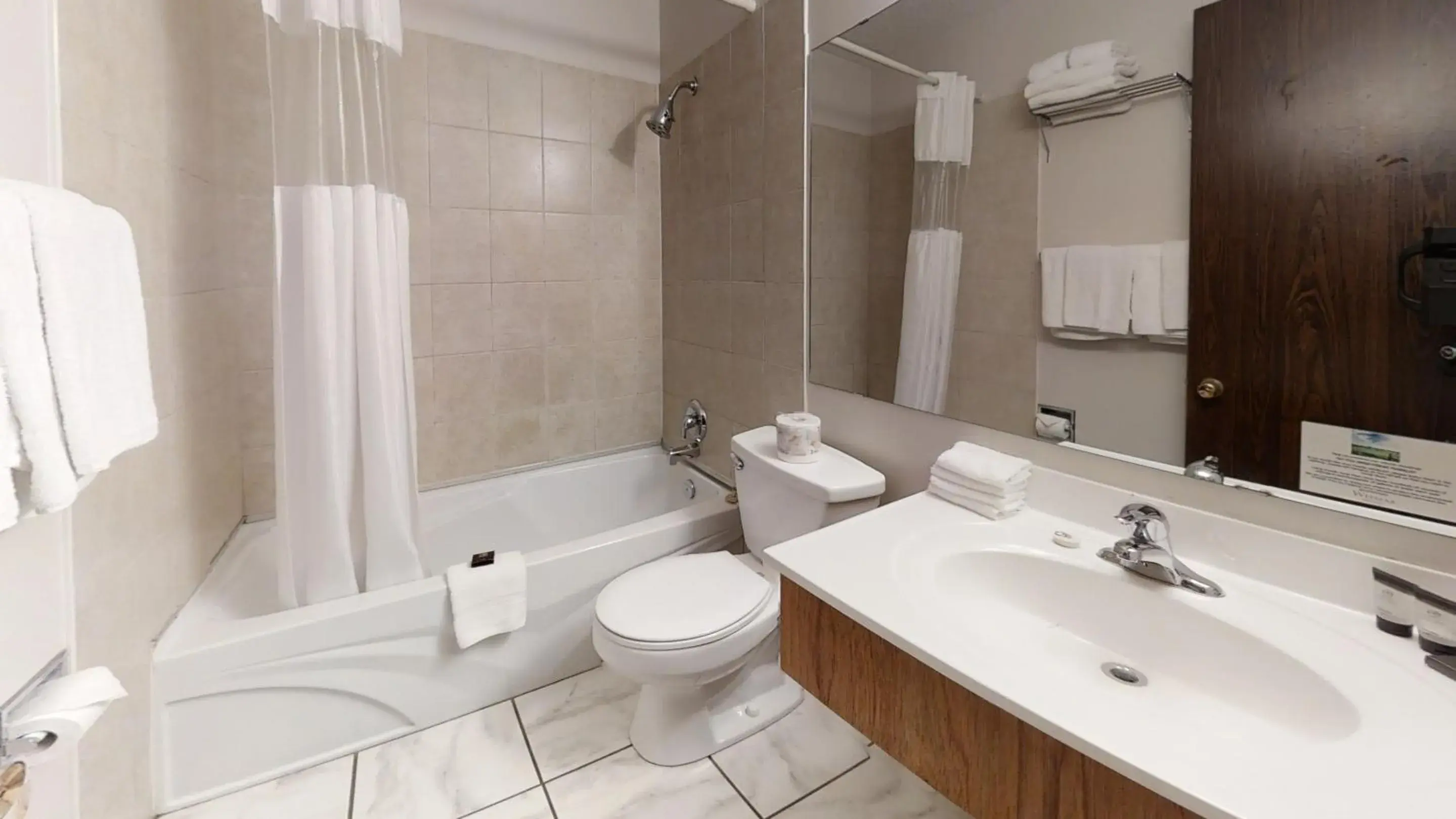 Bathroom in Recreation Inn and Suites