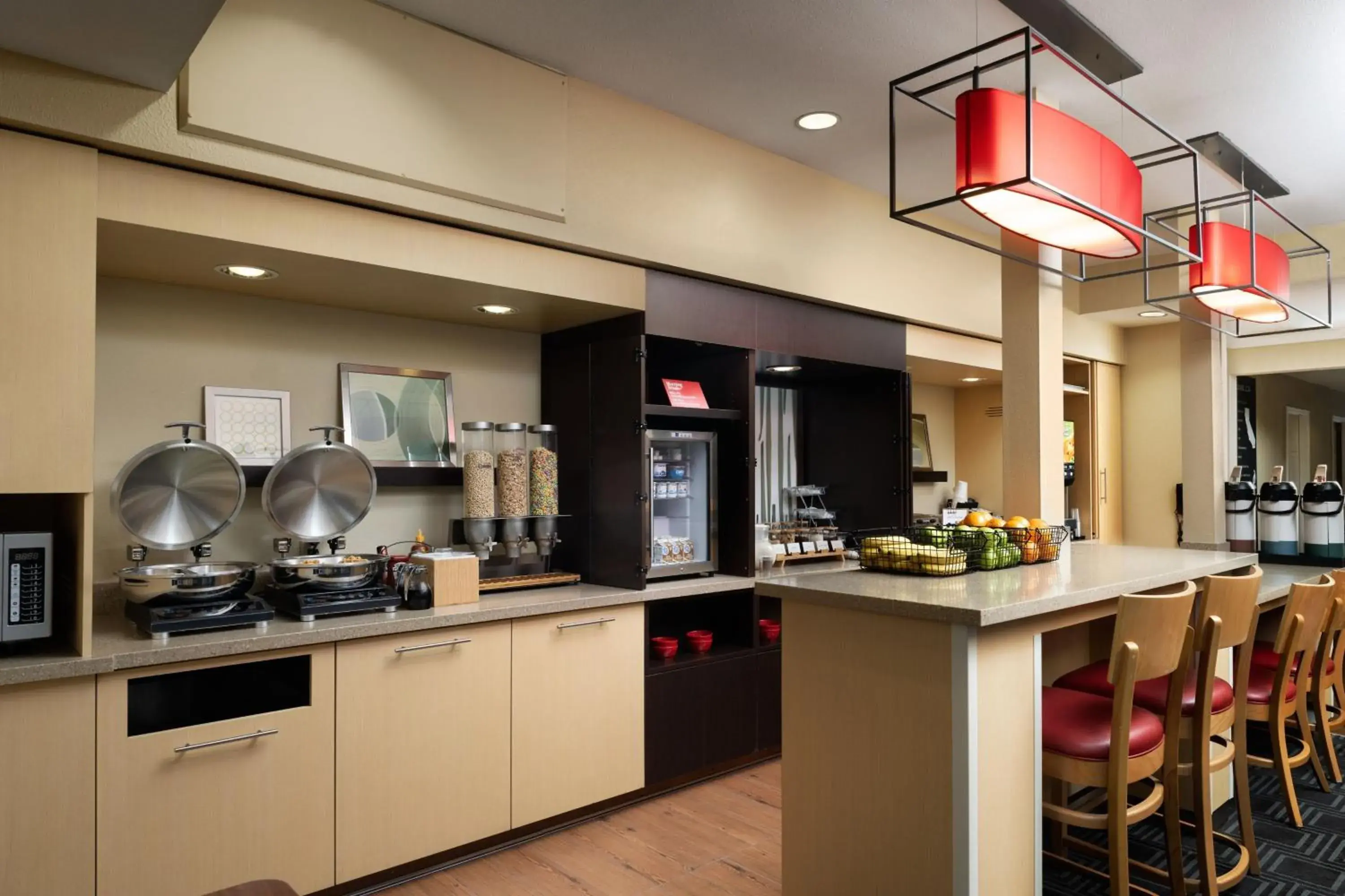 Breakfast, Kitchen/Kitchenette in TownePlace Suites by Marriott San Jose Cupertino