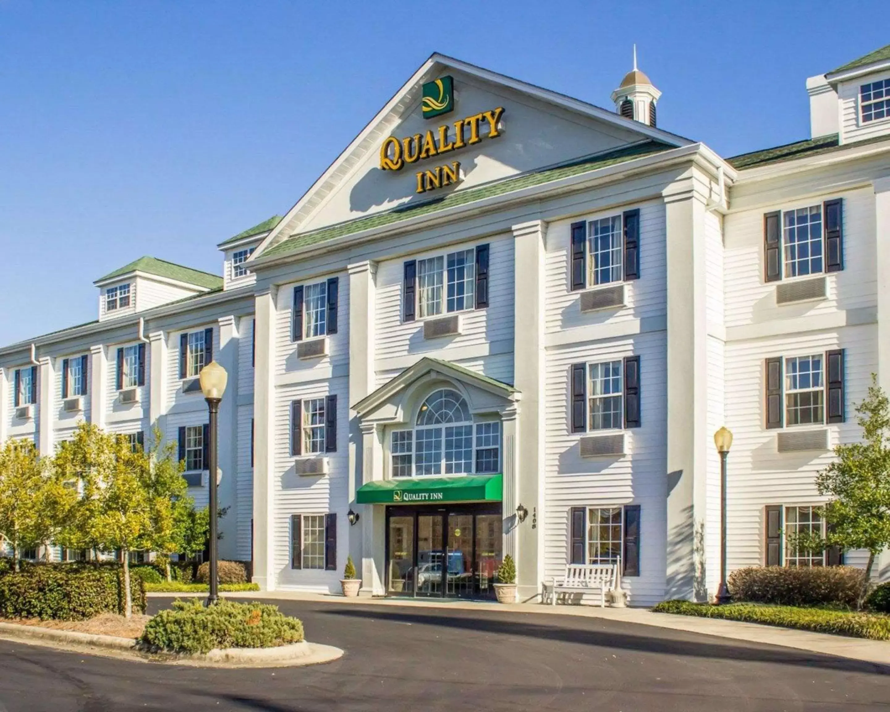 Property Building in Quality Inn near Seymour Johnson AFB