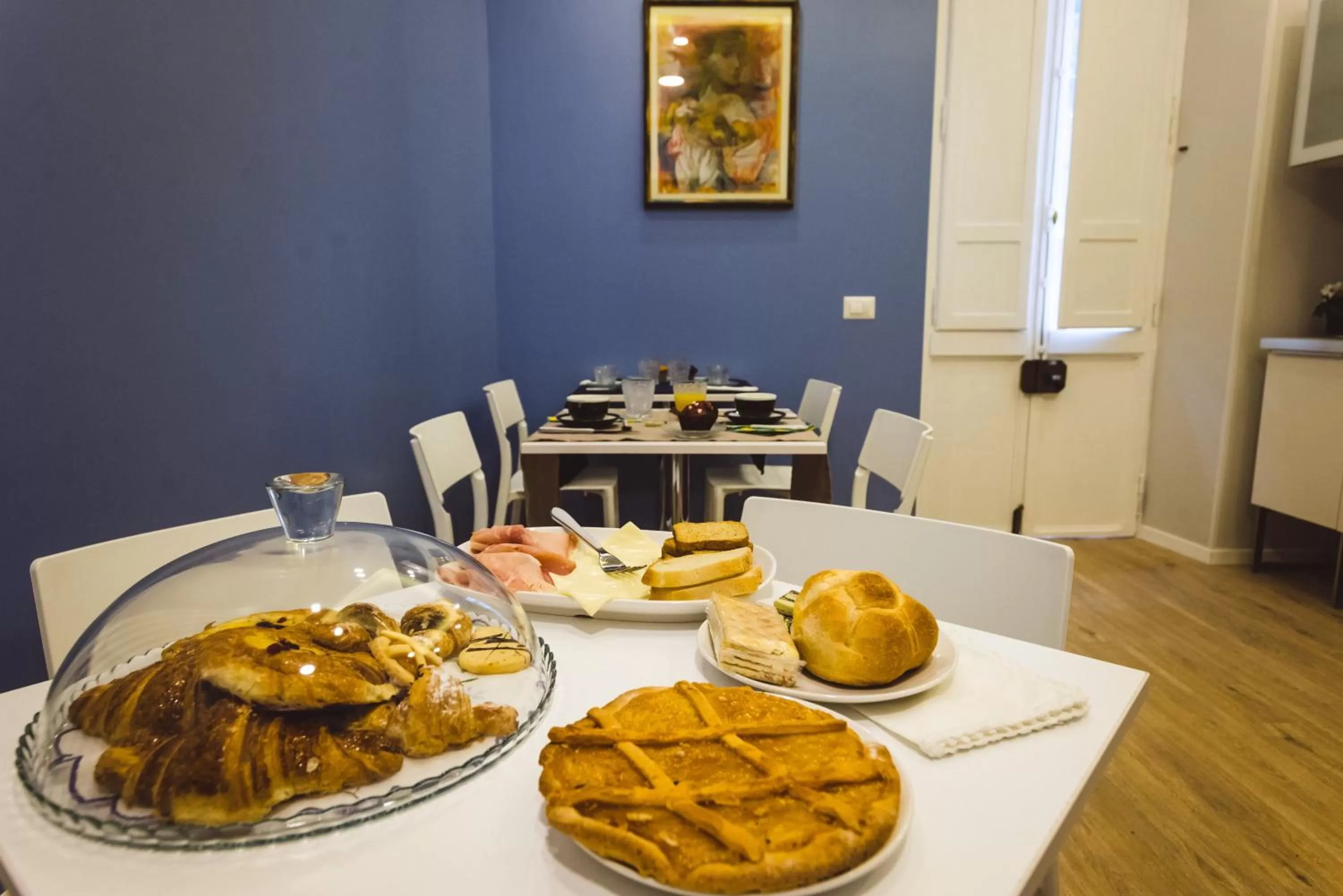 Restaurant/places to eat in Angelina Rooms in Rome