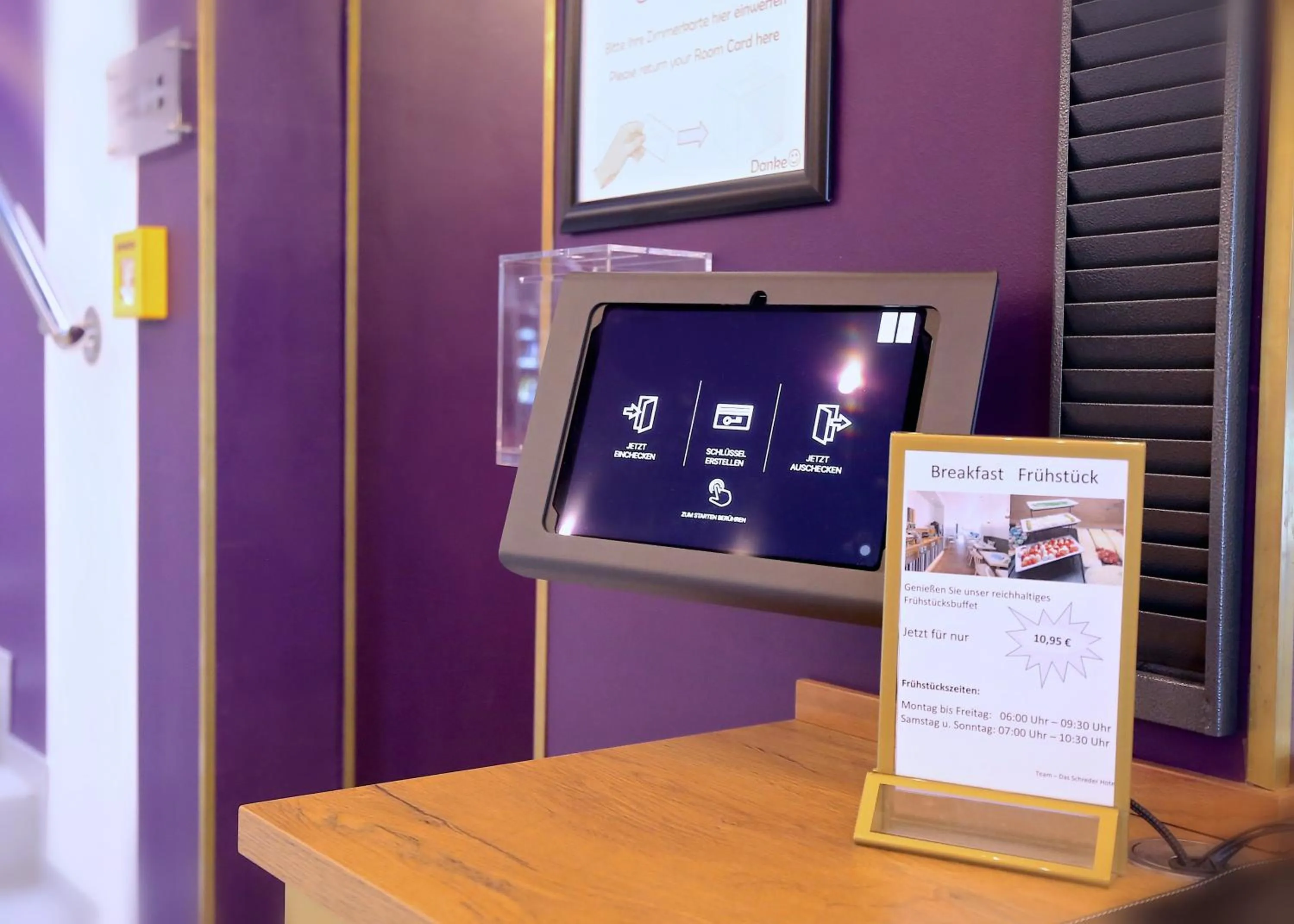 Lobby or reception in Das Schreder Hotel