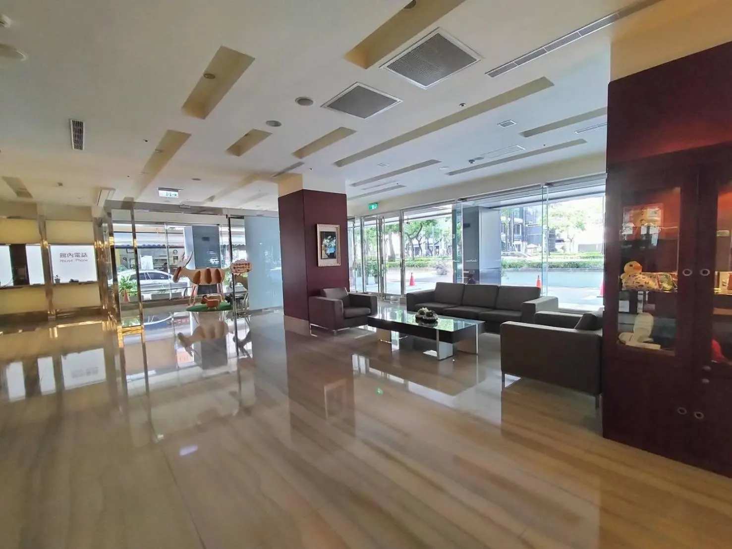 Lobby or reception in Urban Hotel33