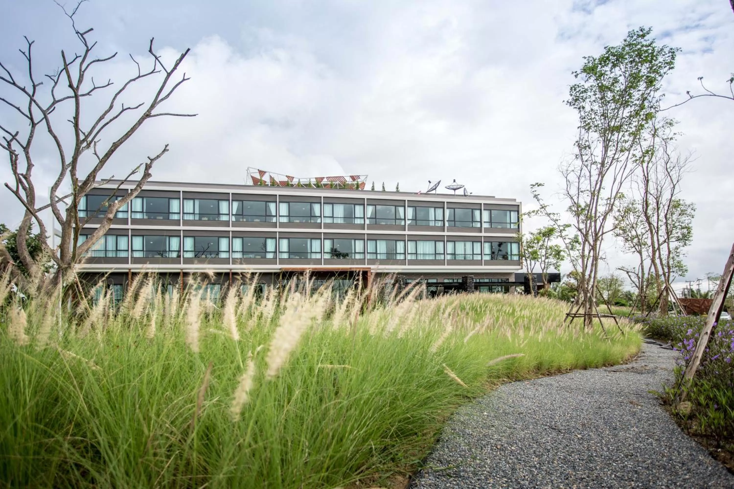 Property building in North Hill City Resort