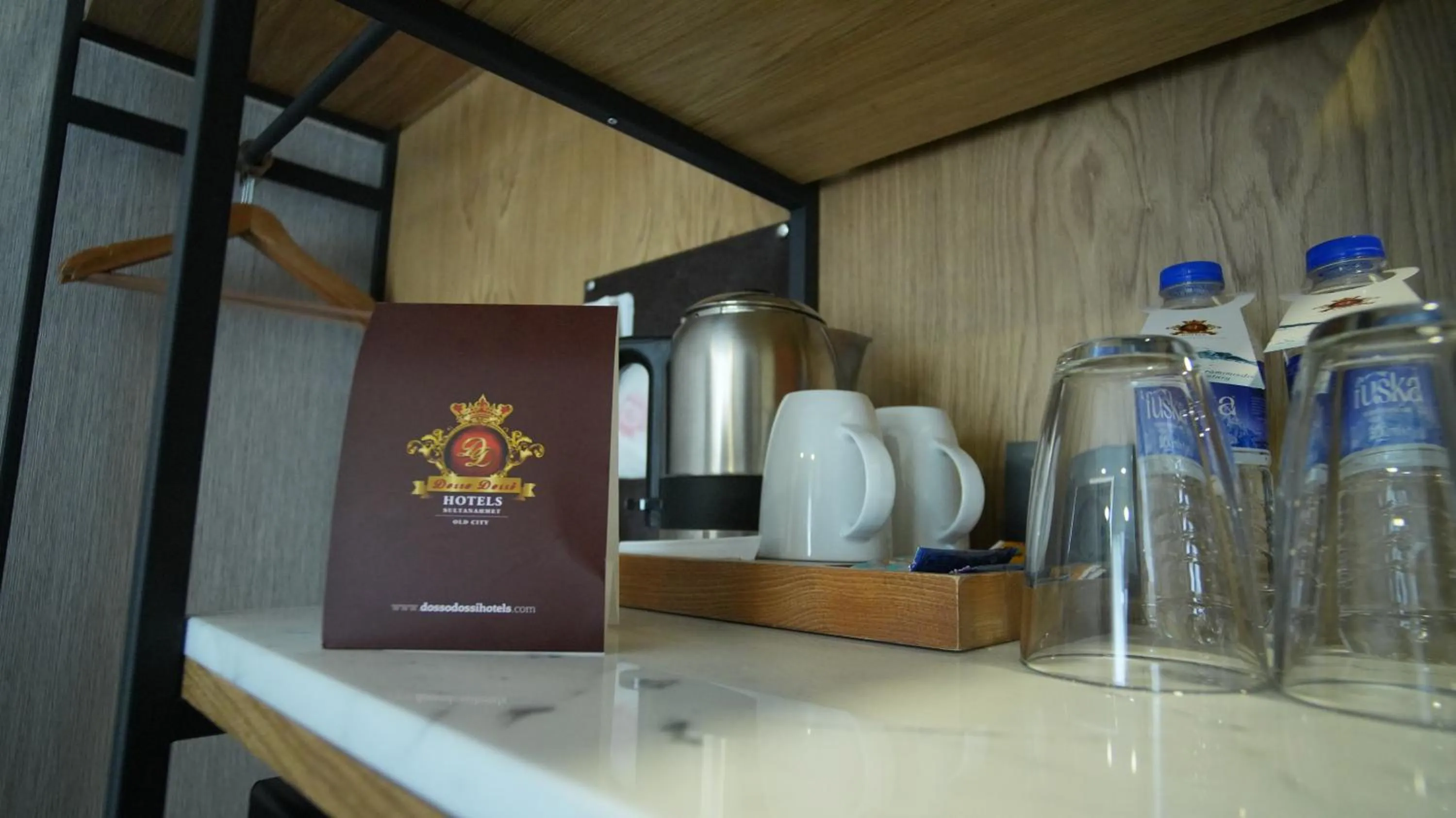 Coffee/tea facilities in Dosso Dossi Hotels Old City