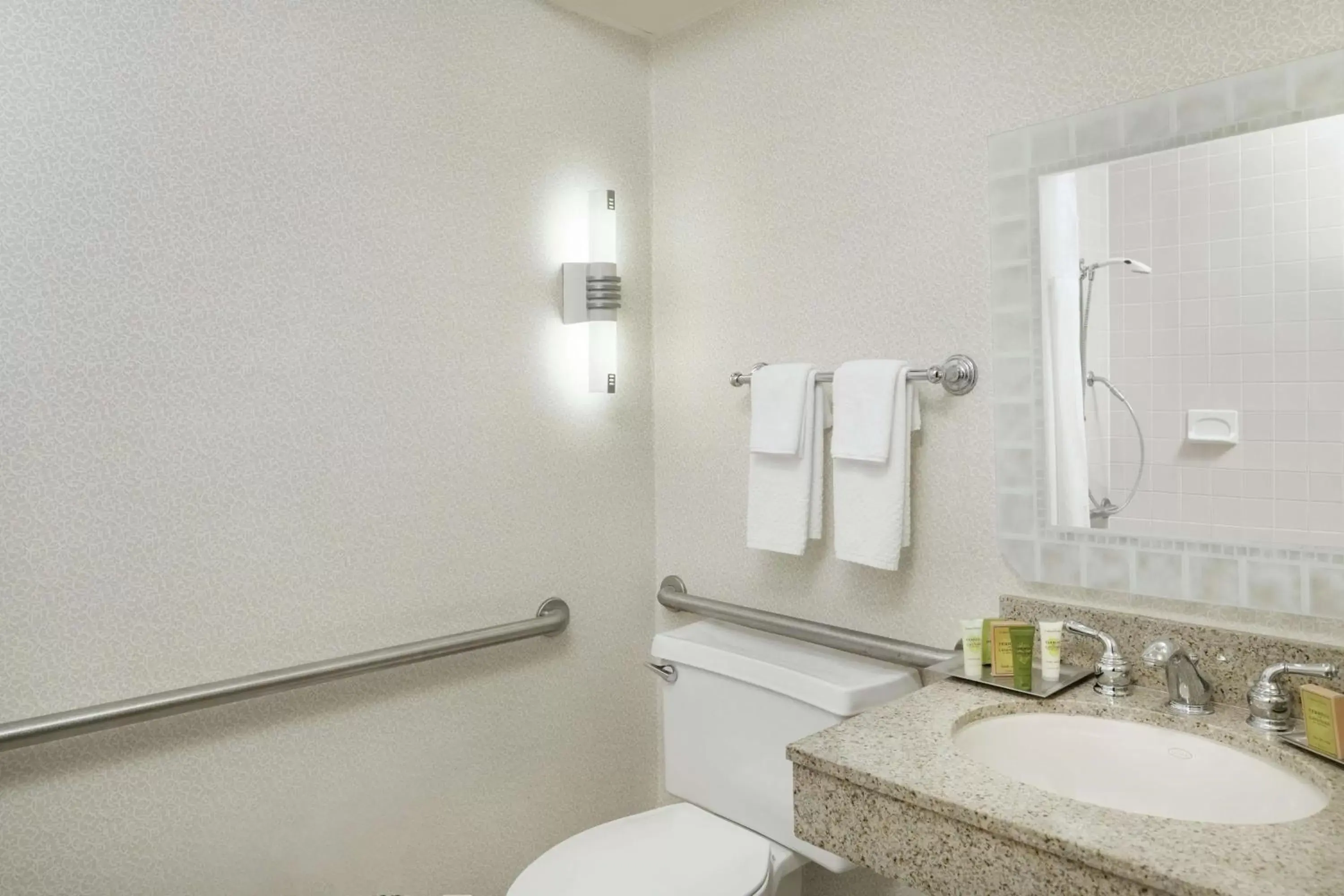 Bathroom in Hilton Boca Raton Suites