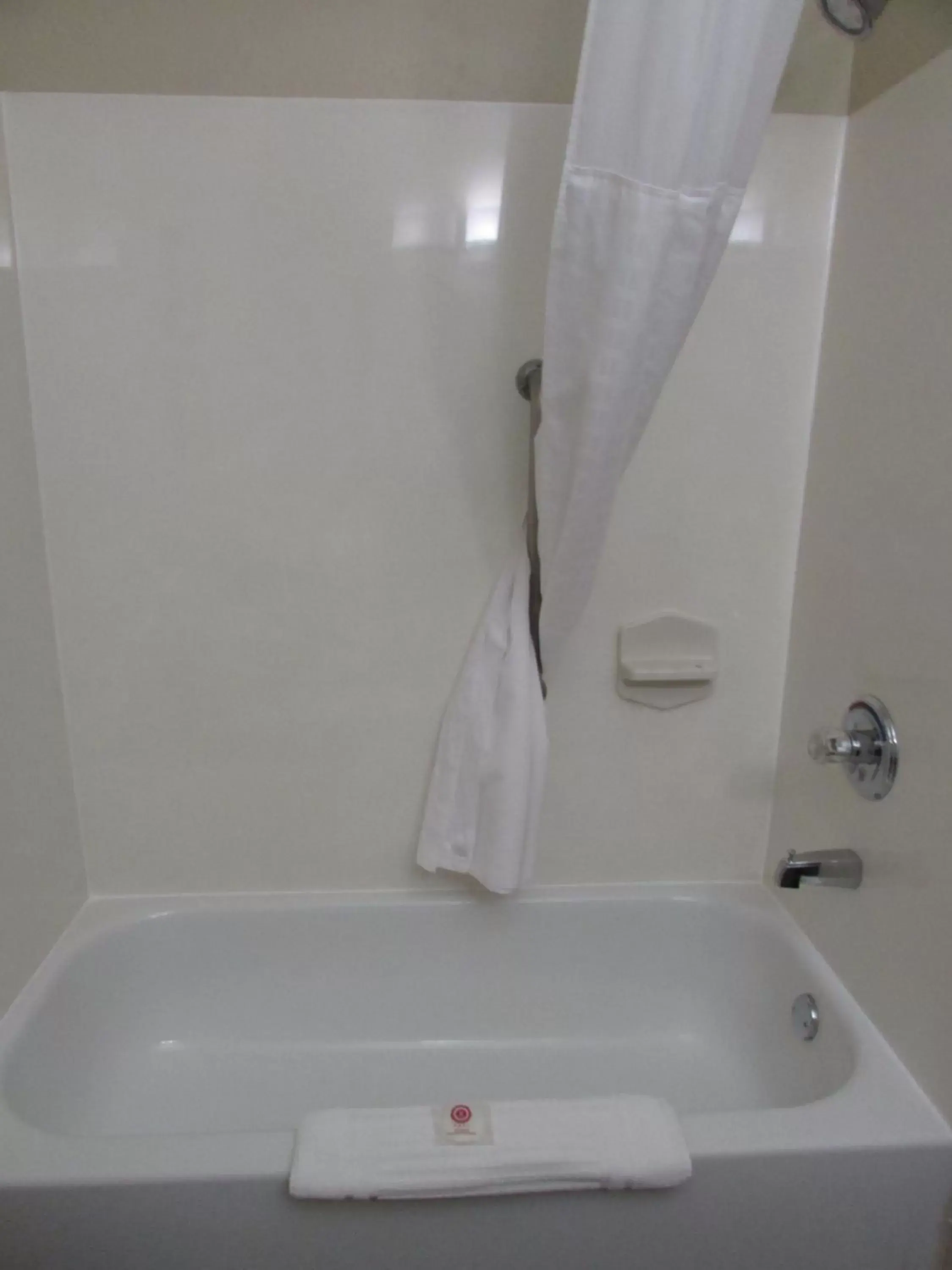 Bath, Bathroom in Comfort Inn Wichita Falls near University