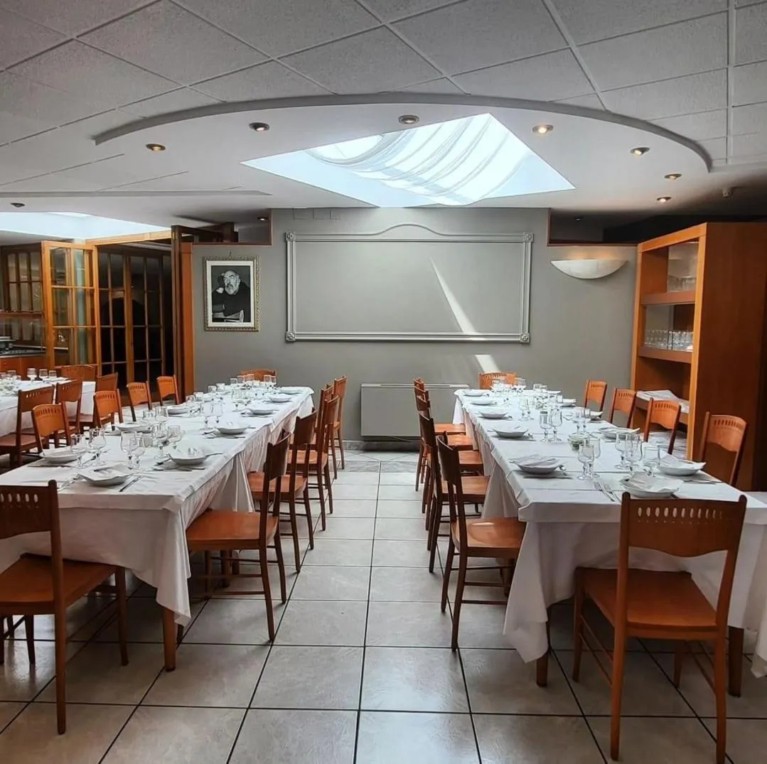 Restaurant/places to eat in Hotel Colonne