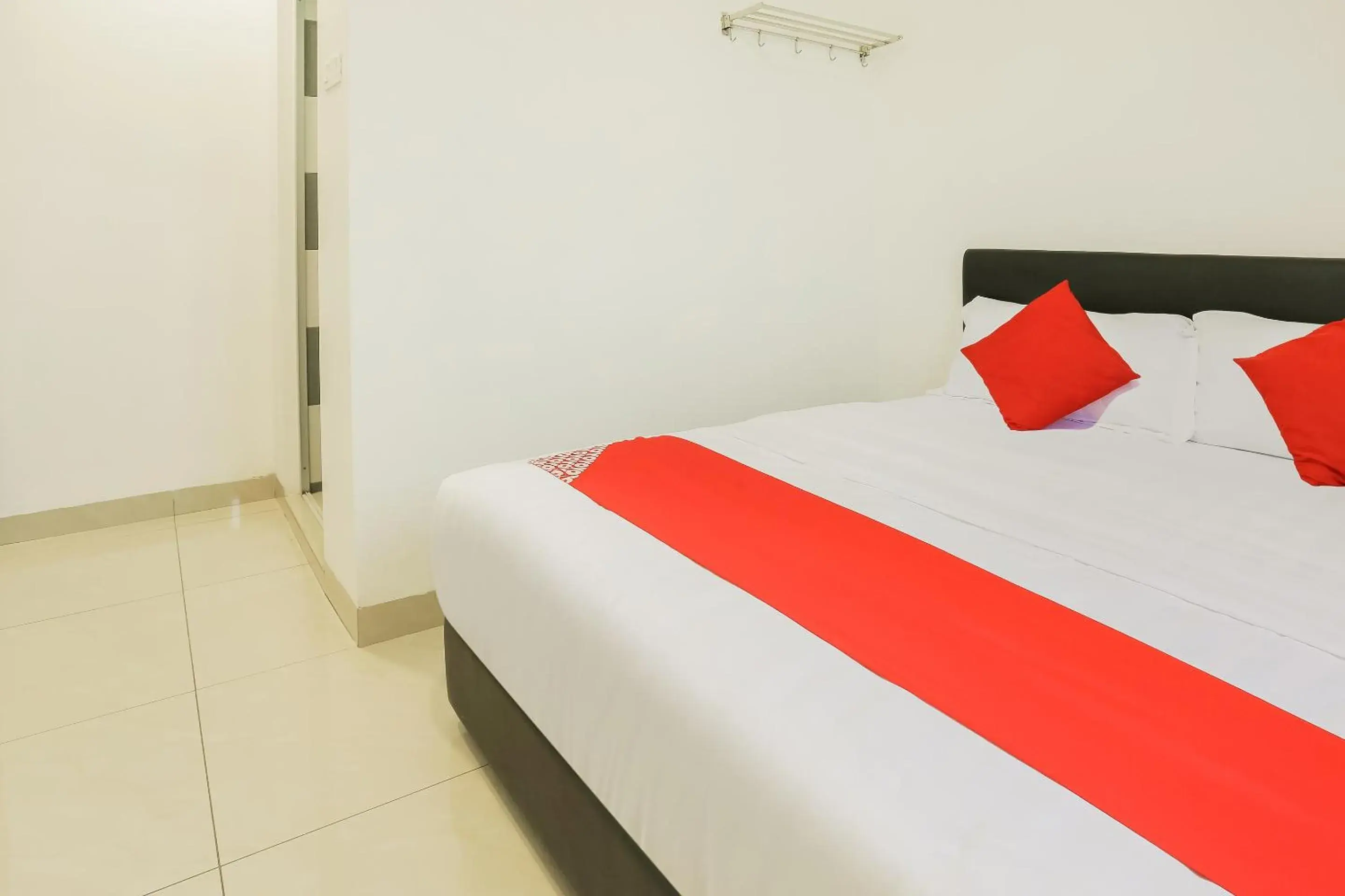 Bedroom, Bed in Super OYO 89495 Rich Hotel