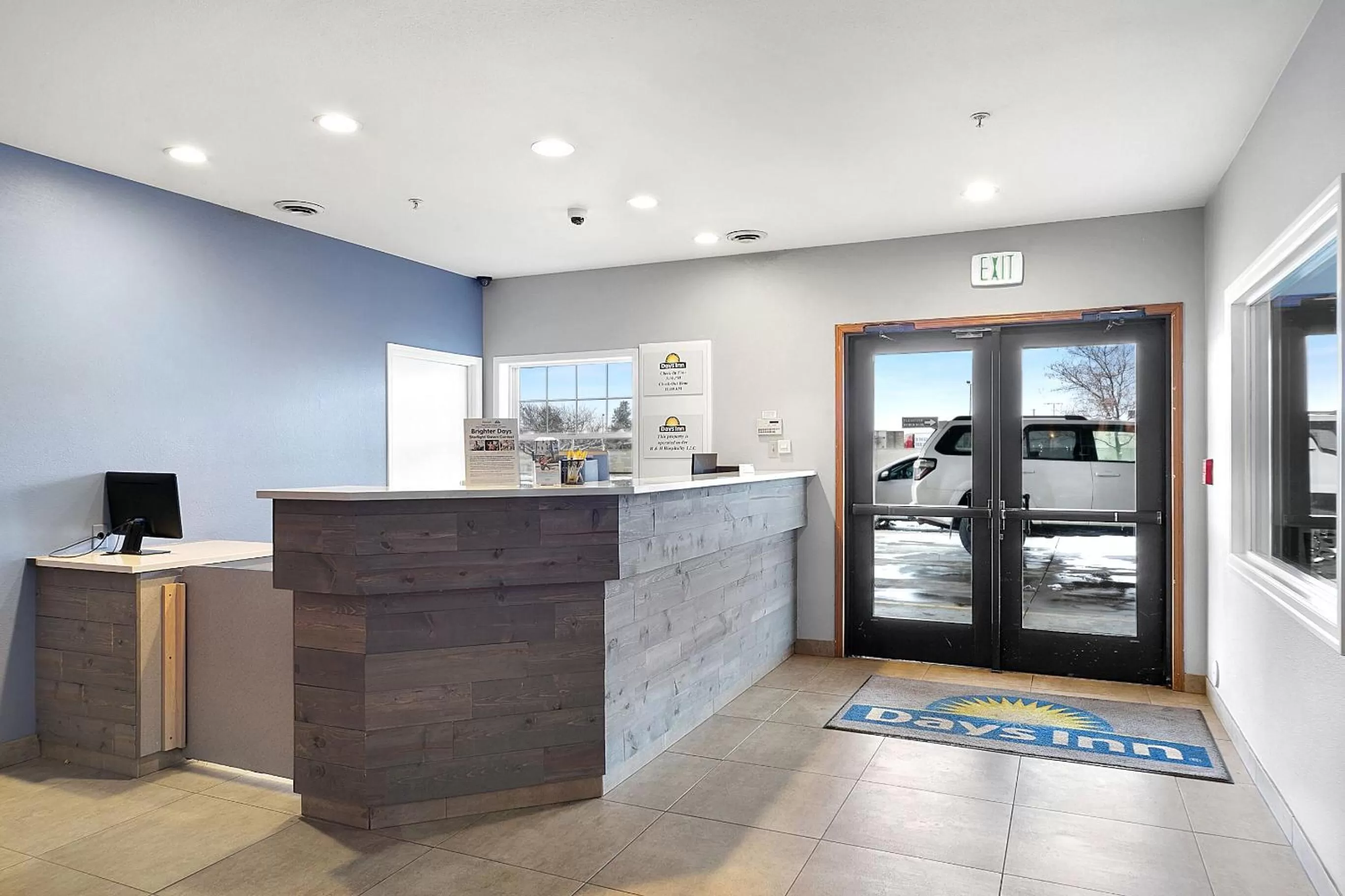 Lobby or reception in Days Inn by Wyndham Ellensburg