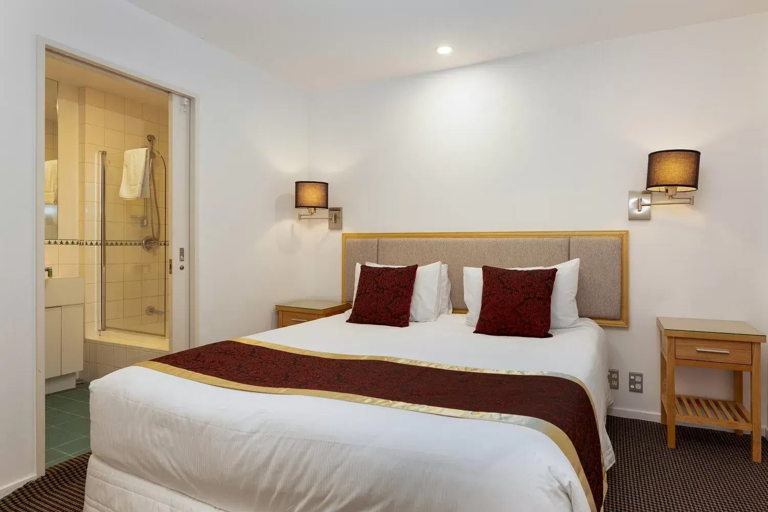 Bed in Fino Hotel & Suites Bed in Fino Hotel & Suites