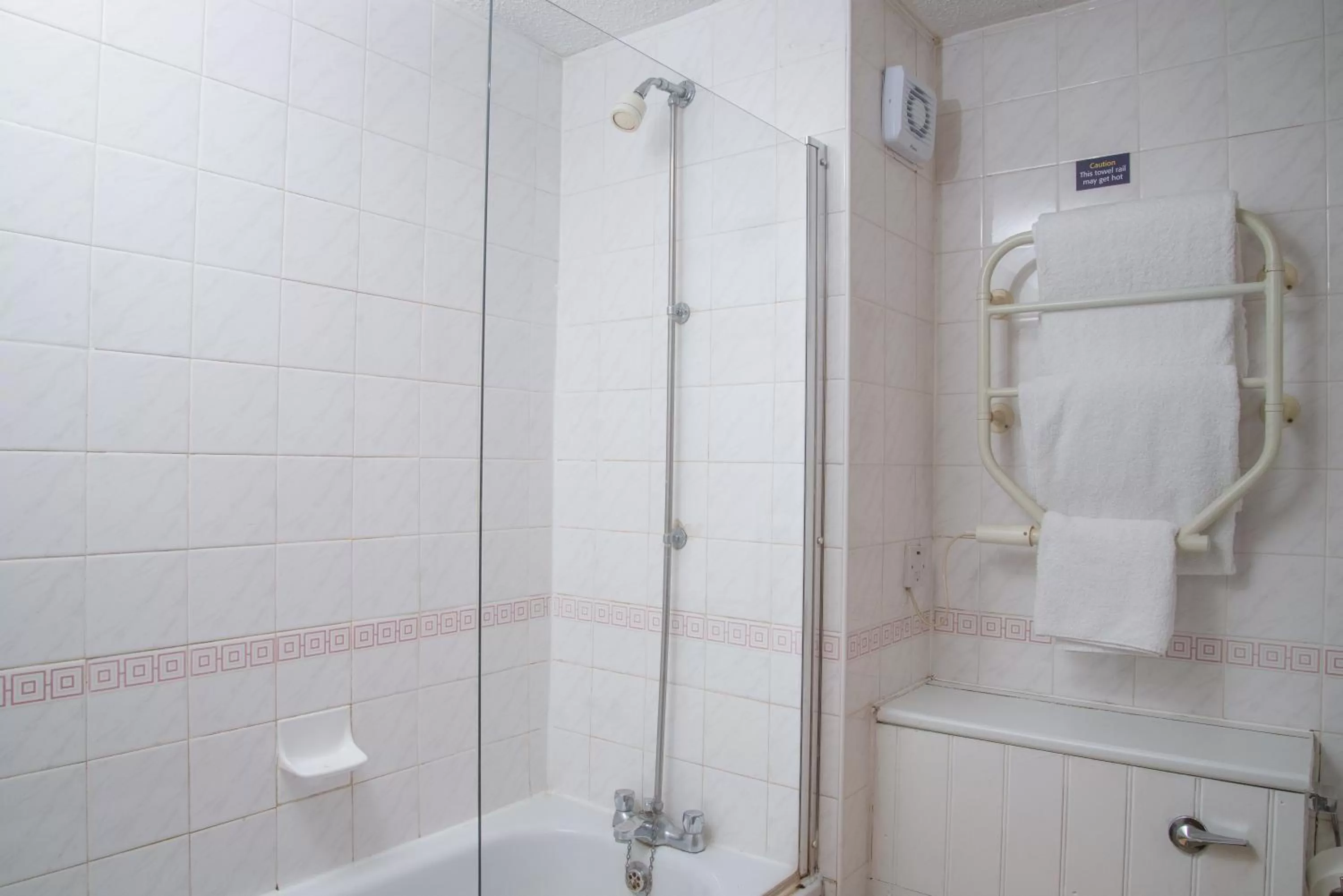 Bathroom in Royal Hotel, Bar & Grill